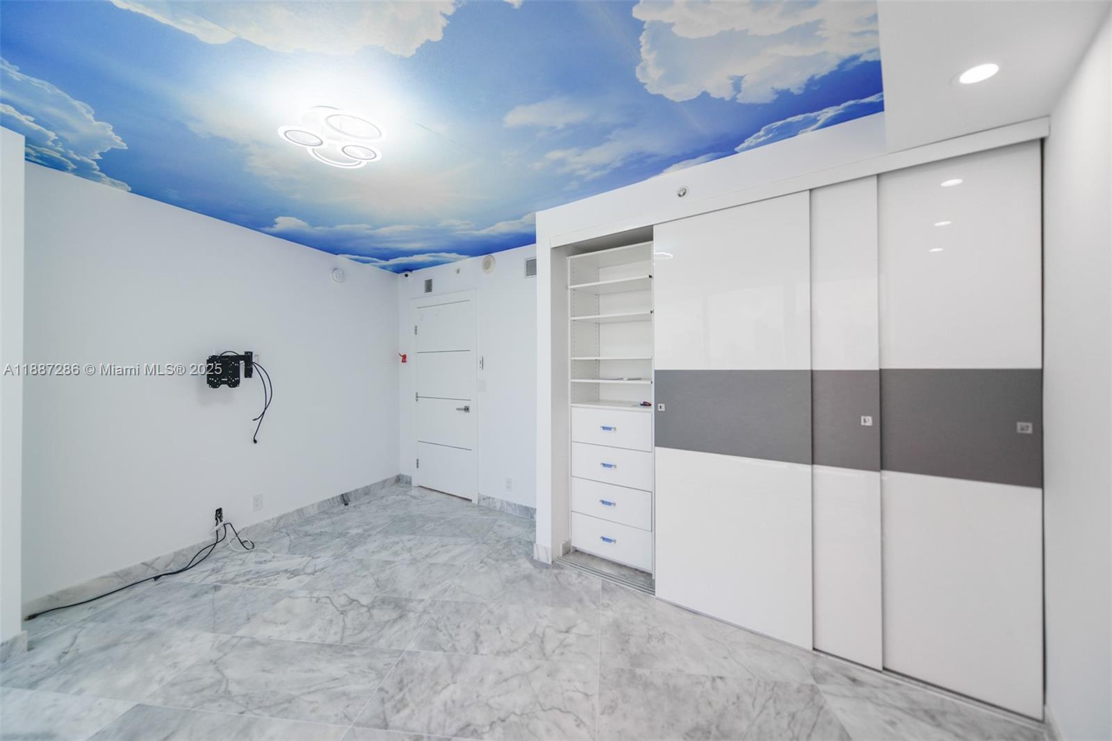 Photo of 19195 Mystic Pointe Dr  #2707, Aventura, Florida, 33180 - 