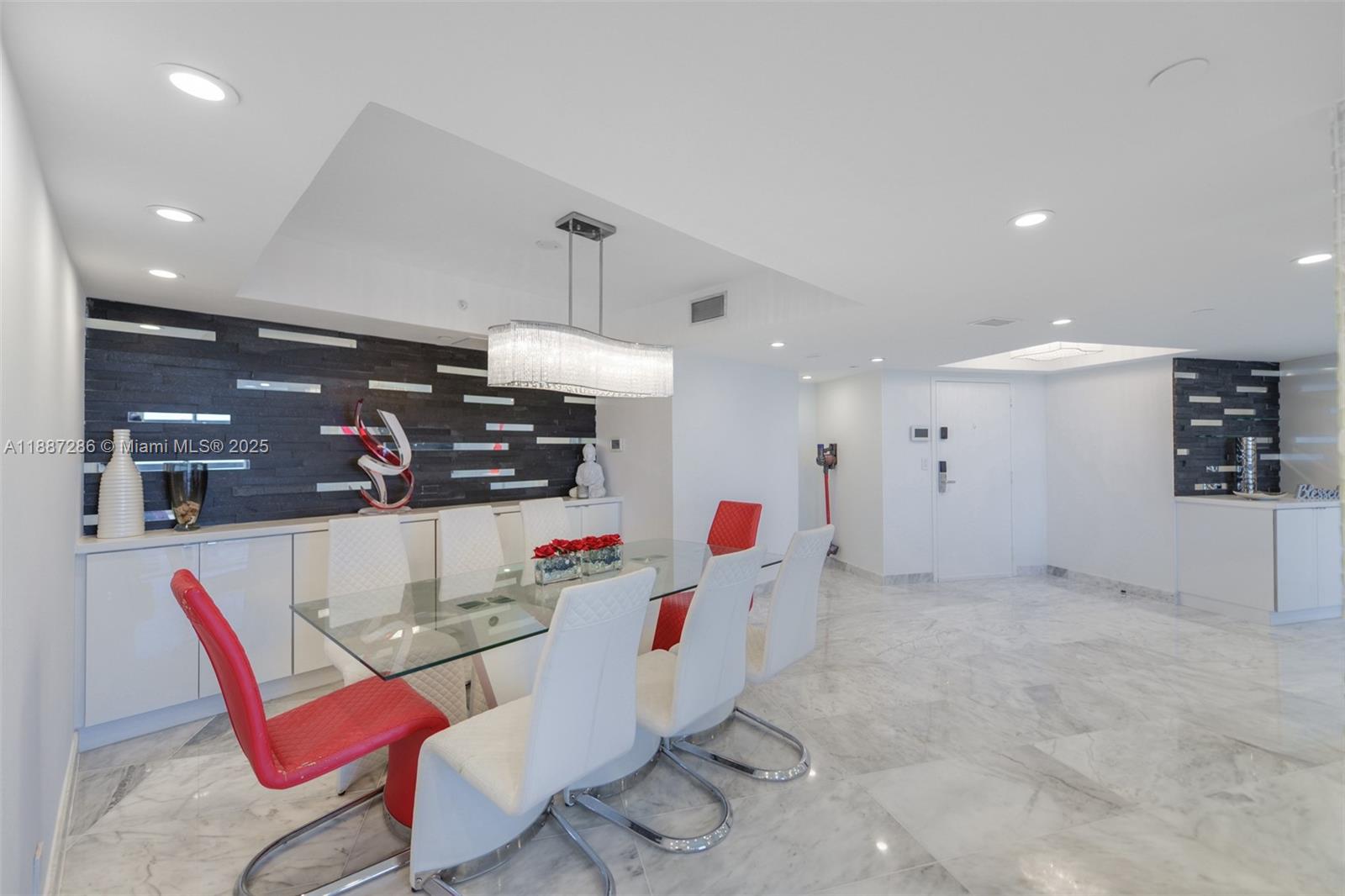 Photo of 19195 Mystic Pointe Dr  #2707, Aventura, Florida, 33180 - 