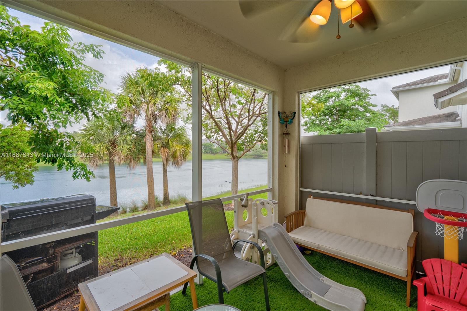 4955 3 / 3 1760 sq. ft. $ 2025-09-30 0 Photo