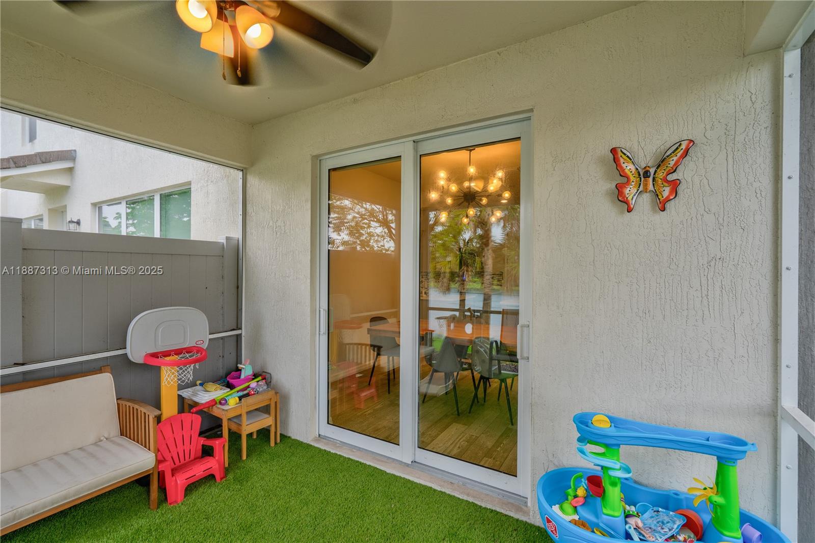 4955 3 / 3 1760 sq. ft. $ 2025-09-30 0 Photo