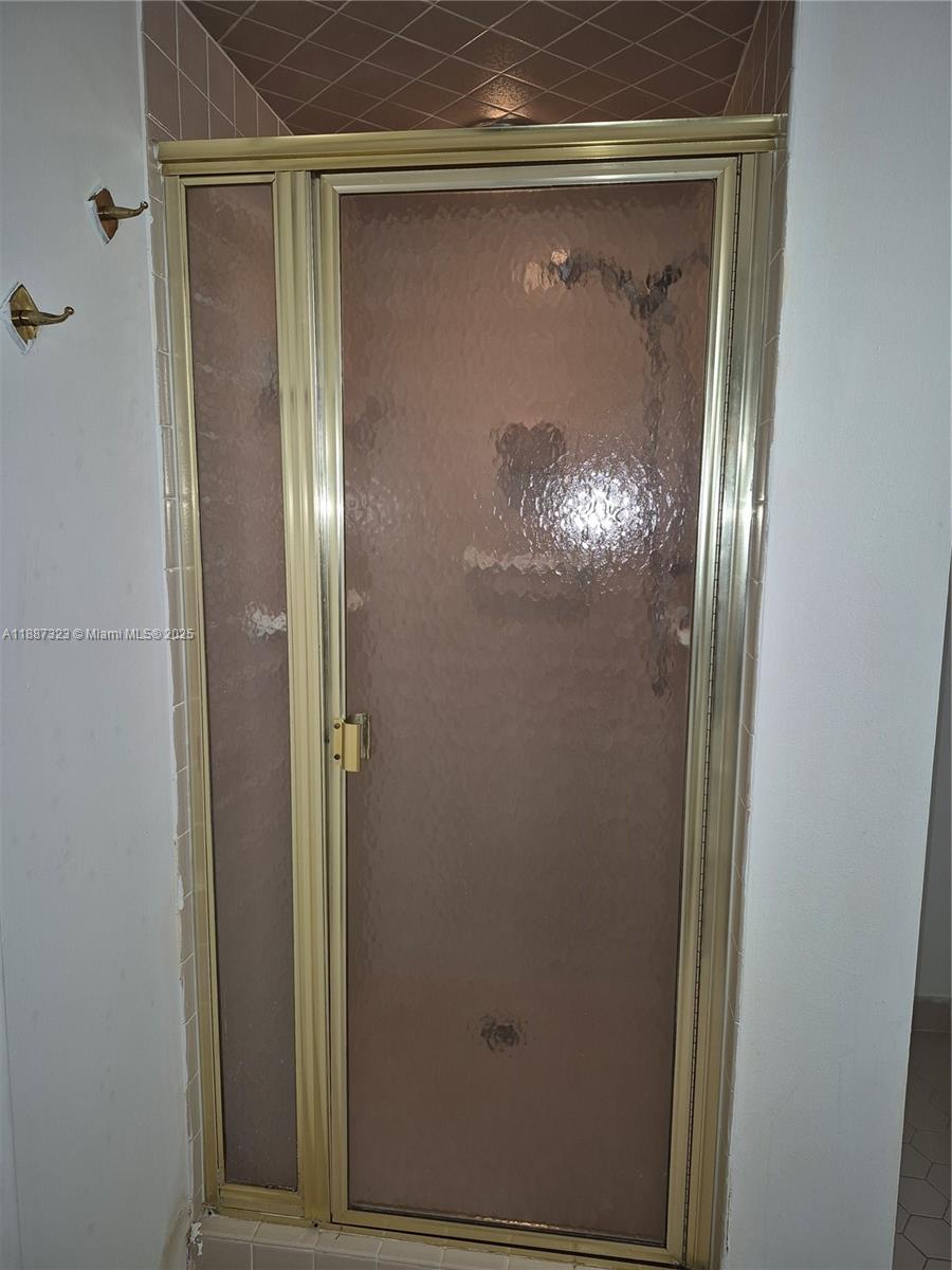 602-4 3 / 3 2200 sq. ft. $ 2025-09-30 0 Photo