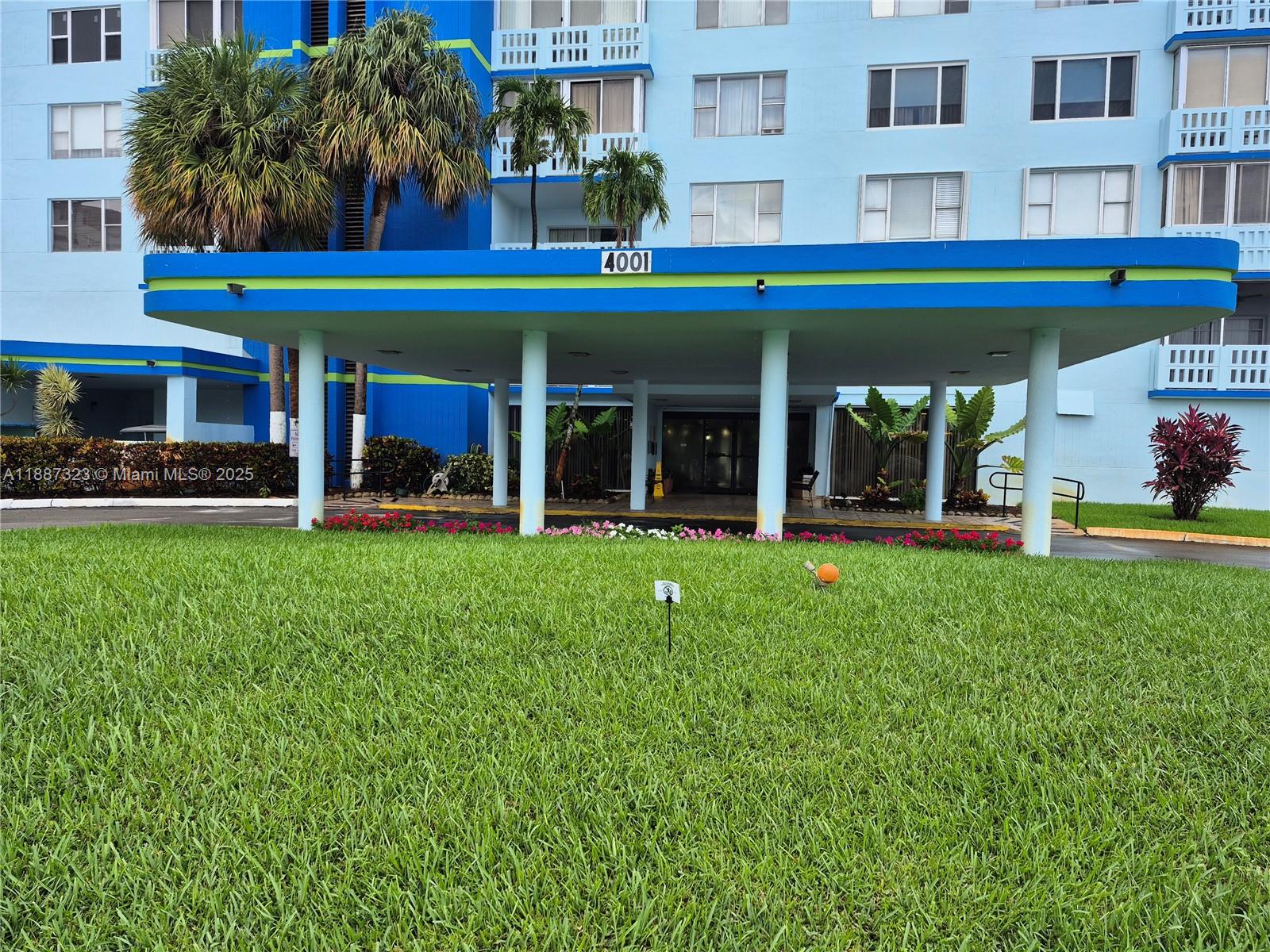602-4 3 / 3 2200 sq. ft. $ 2025-09-30 0 Photo