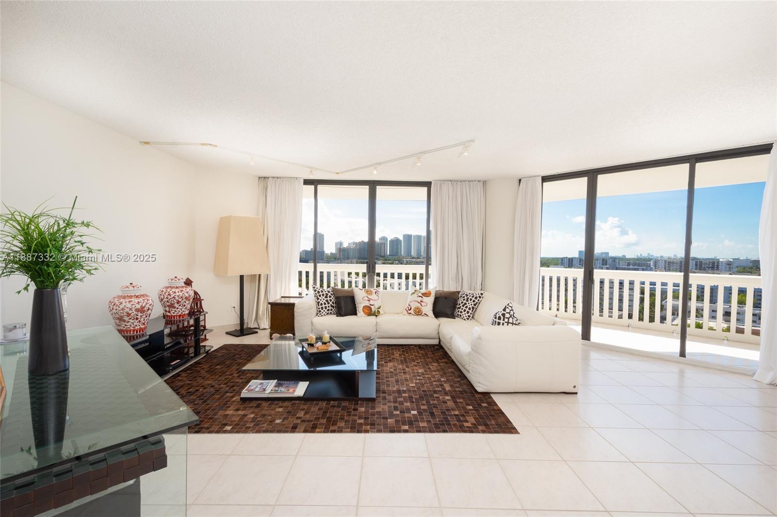 1002 2 / 3 1890 sq. ft. $ 2025-09-30 0 Photo