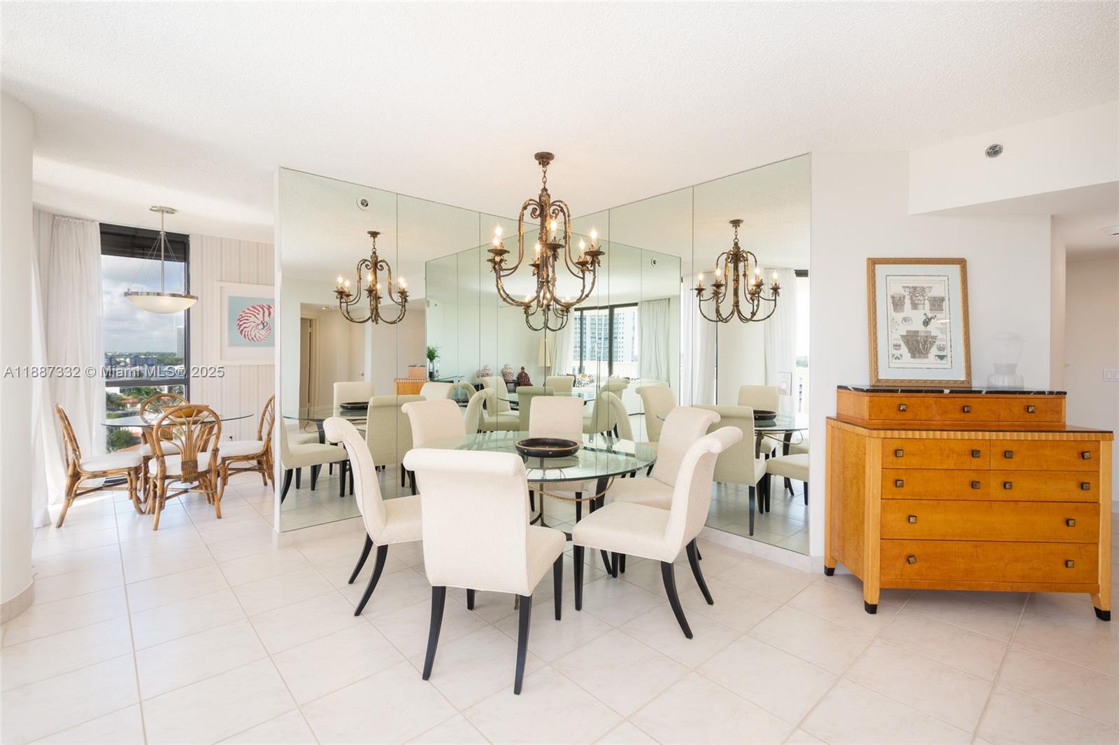 1002 2 / 3 1890 sq. ft. $ 2025-09-30 0 Photo