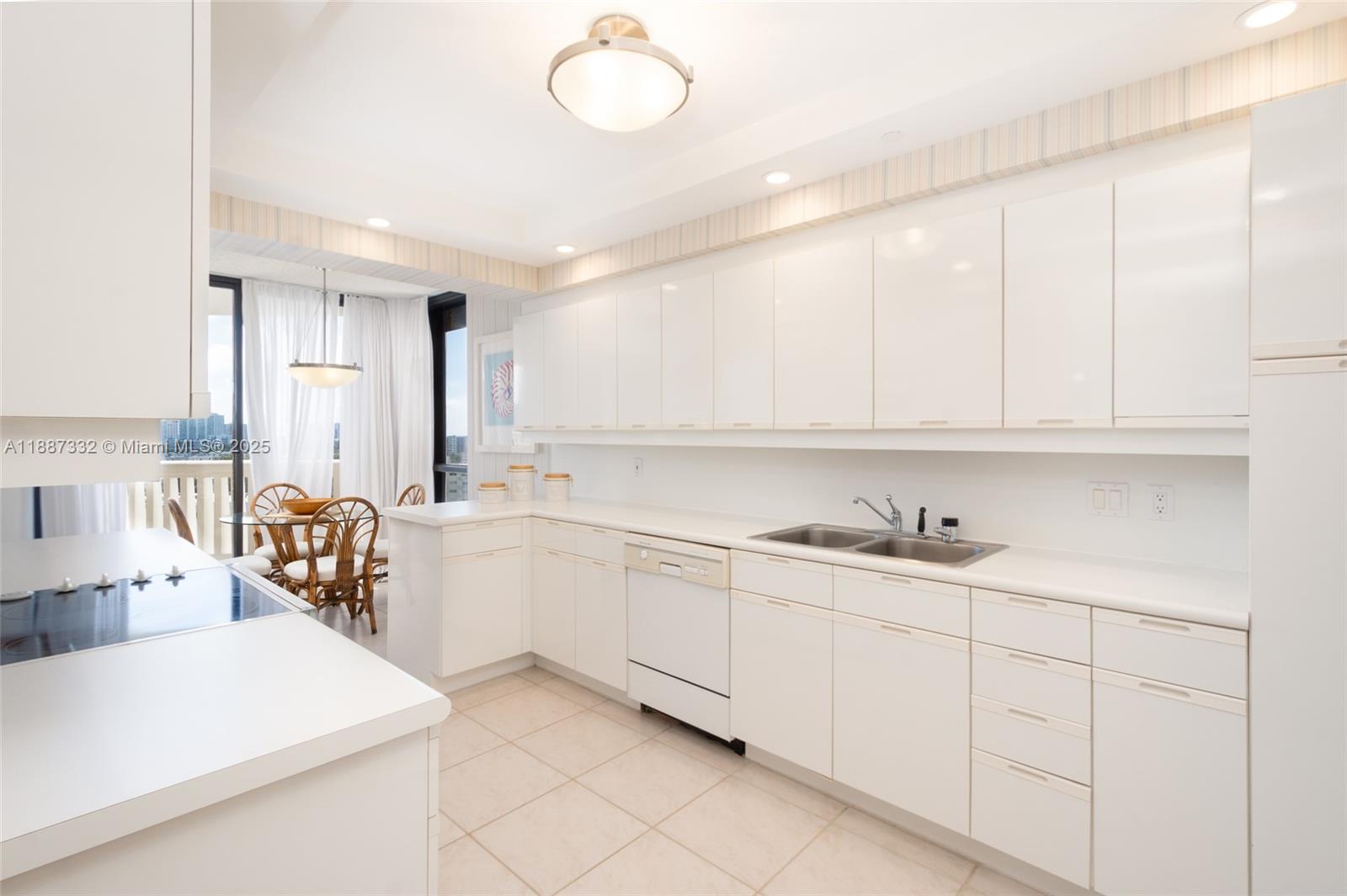 1002 2 / 3 1890 sq. ft. $ 2025-09-30 0 Photo