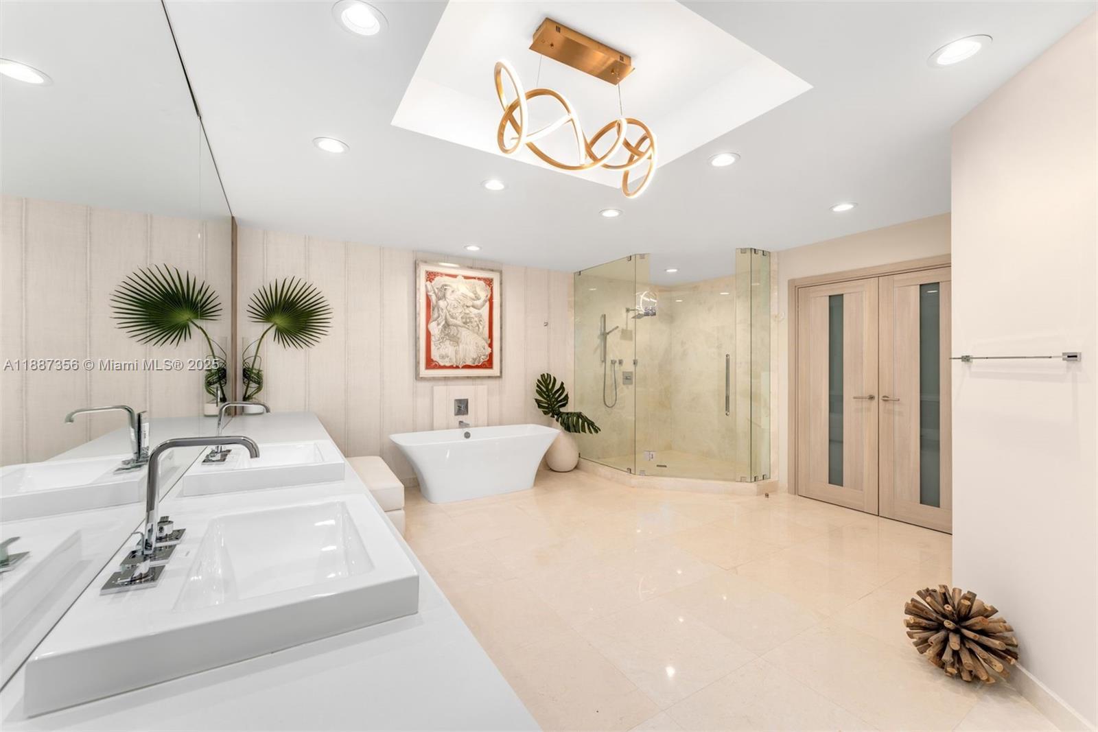 Photo of 17301 Biscayne Blvd  #PH-7, North Miami Beach, Florida, 33160 - 