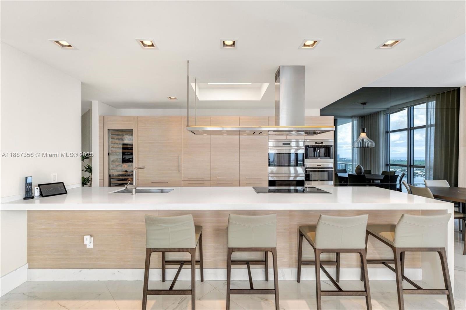 Photo of 17301 Biscayne Blvd #PH-7, North Miami Beach, Florida, 33160 -
