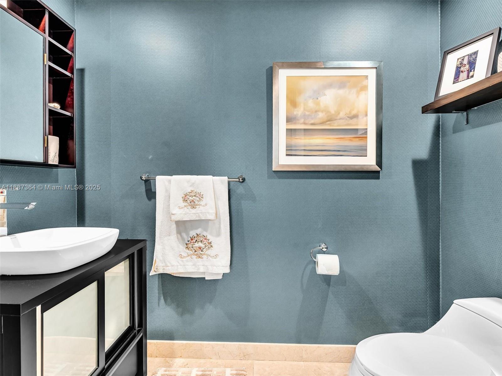 Photo of 3535 Ocean Dr  #905, Hollywood, Florida, 33019 - 