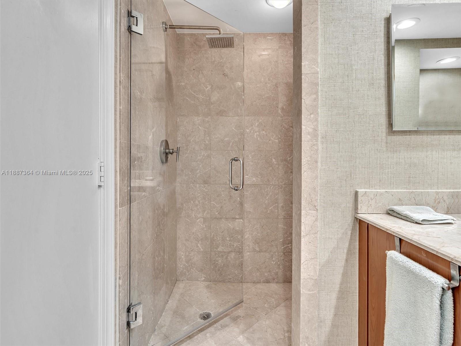 Photo of 3535 Ocean Dr  #905, Hollywood, Florida, 33019 - 