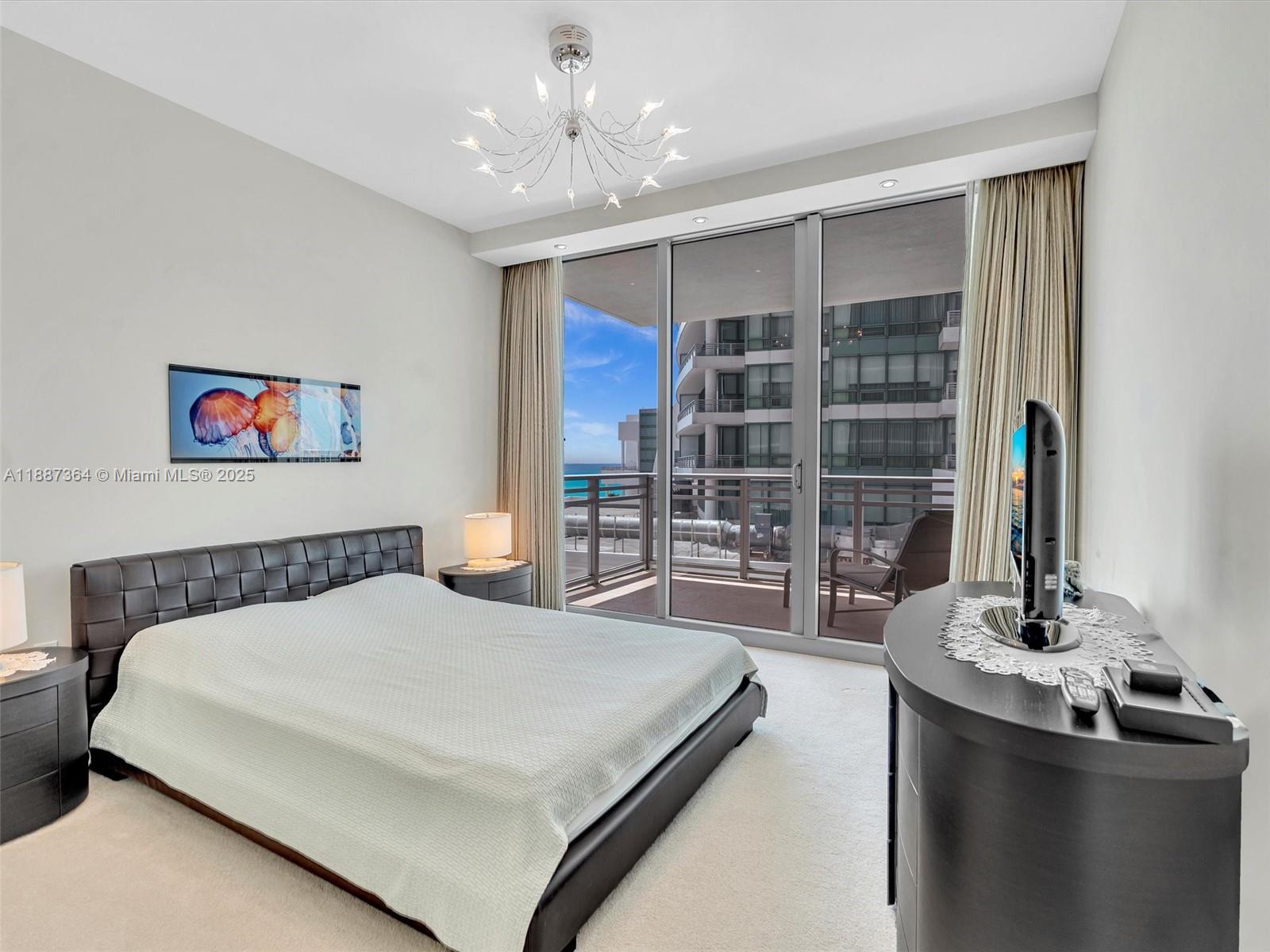 Photo of 3535 Ocean Dr  #905, Hollywood, Florida, 33019 - 