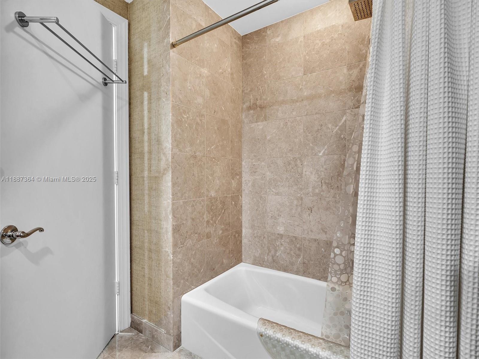 Photo of 3535 Ocean Dr  #905, Hollywood, Florida, 33019 - 