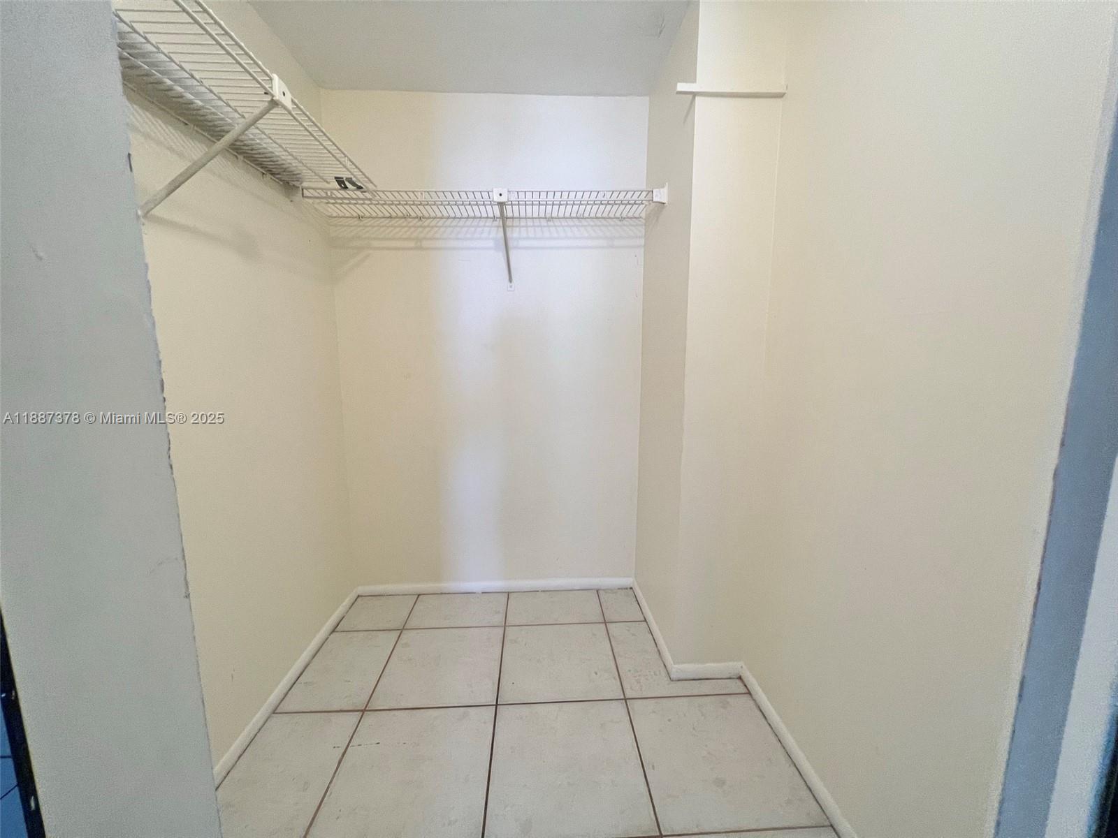 Photo of 18181 31 CT  #2705, Aventura, Florida, 33160 - 