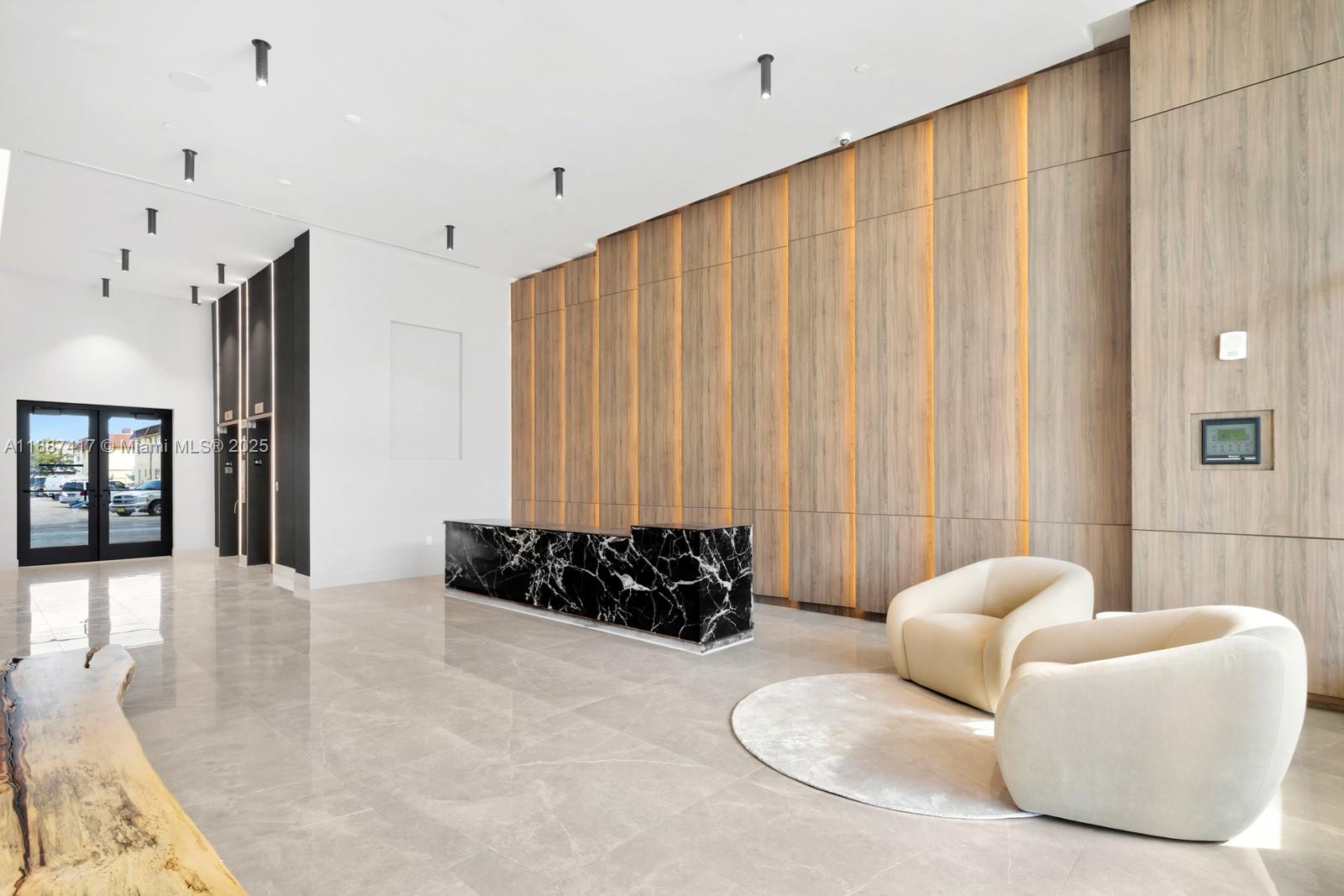 Ver detalles 901 / sq. ft. $ 2025-09-30 0 foto