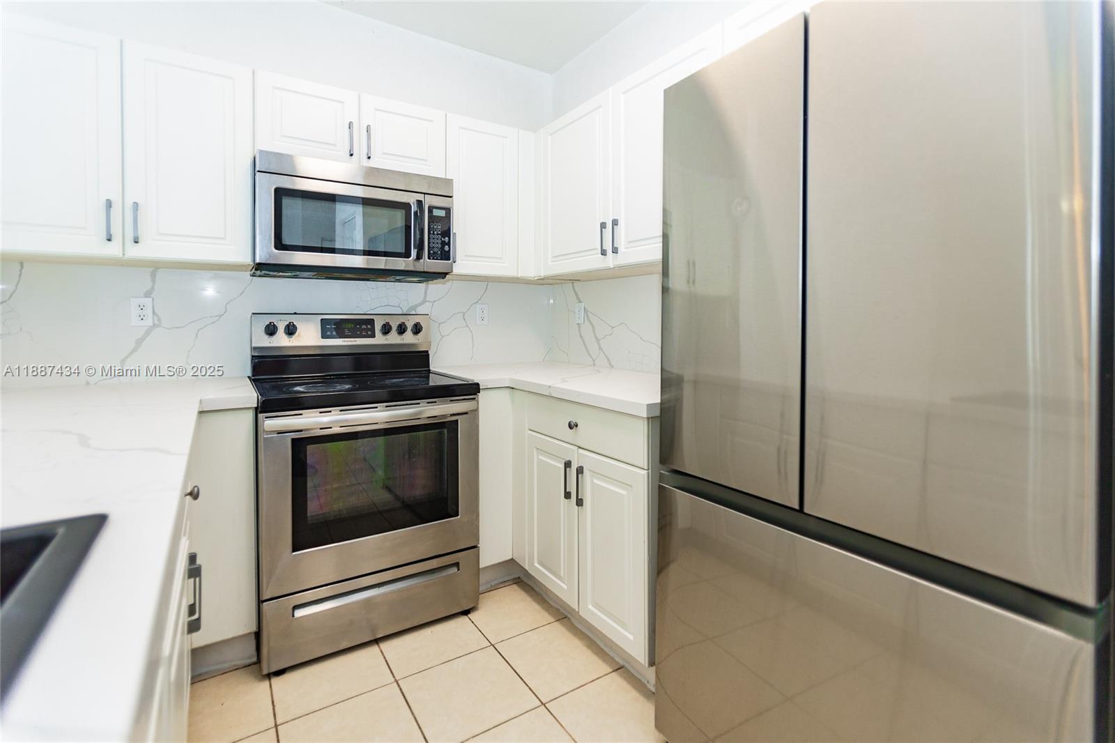1030 3 / 3 1456 sq. ft. $ 2025-09-30 0 Photo