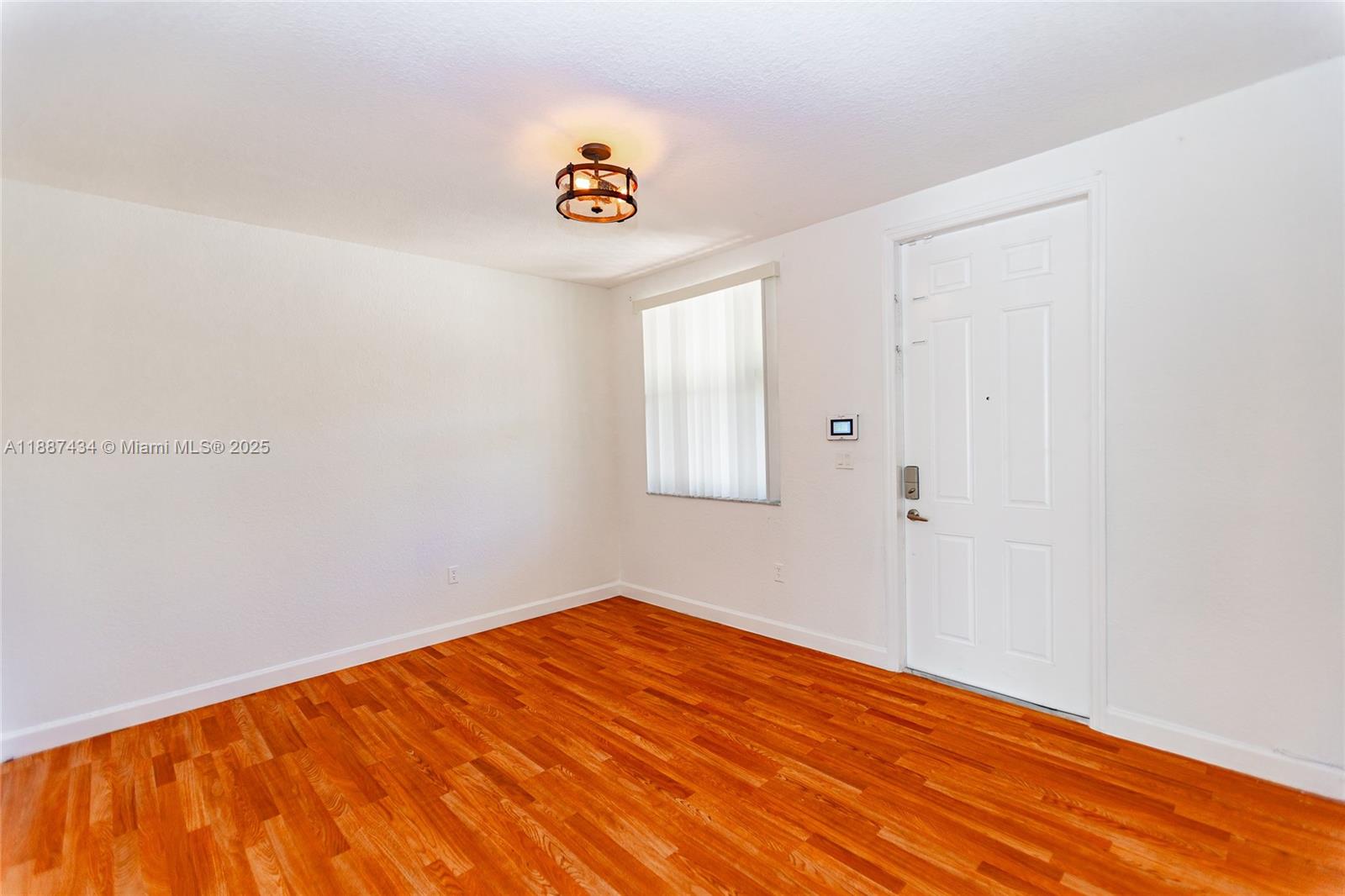 1030 3 / 3 1456 sq. ft. $ 2025-09-30 0 Photo