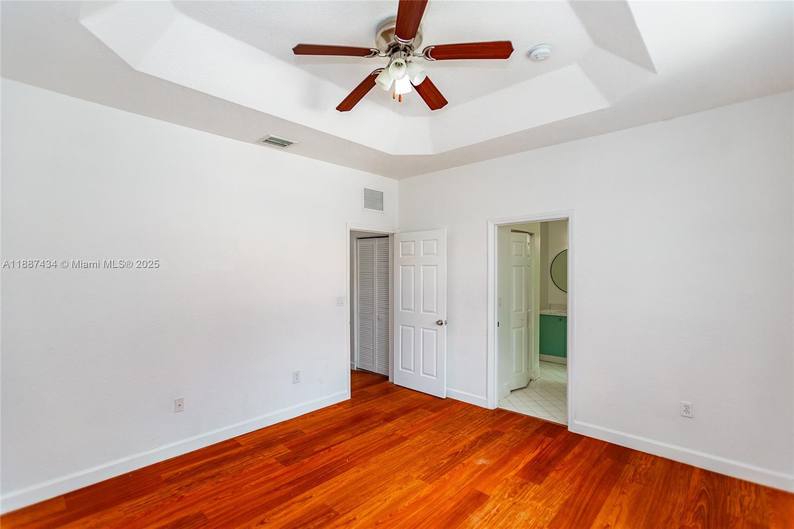 1030 3 / 3 1456 sq. ft. $ 2025-09-30 0 Photo