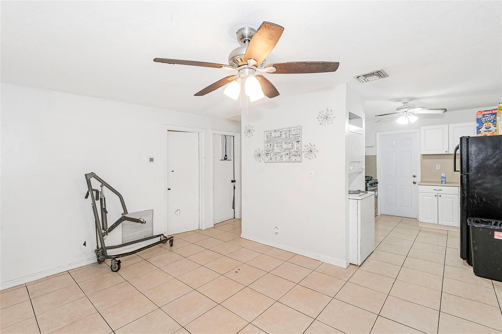 Ver detalles / 0 1632 sq. ft. $ 2025-11-15 0 foto