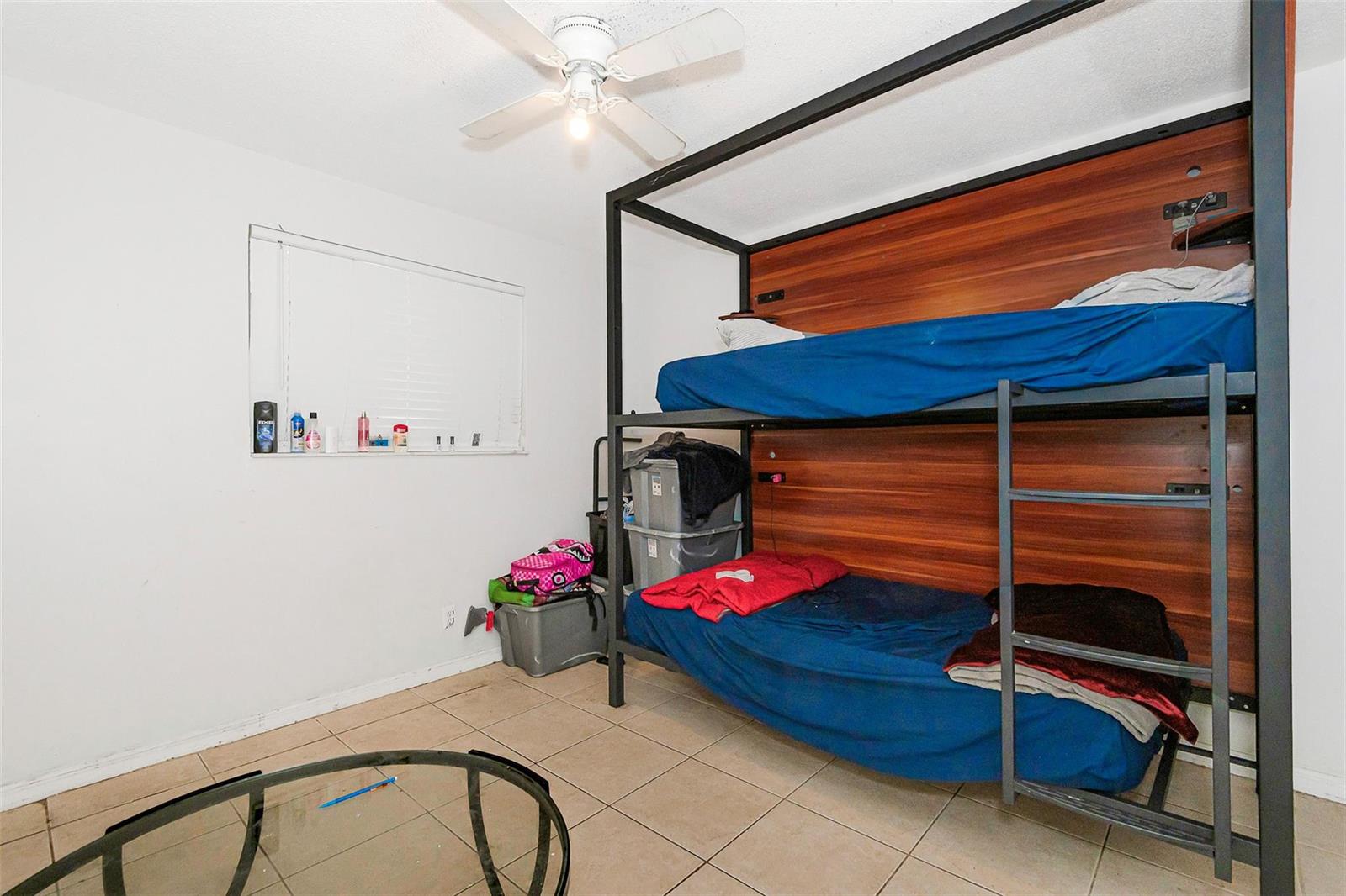 Ver detalles / 0 1632 sq. ft. $ 2025-11-15 0 foto