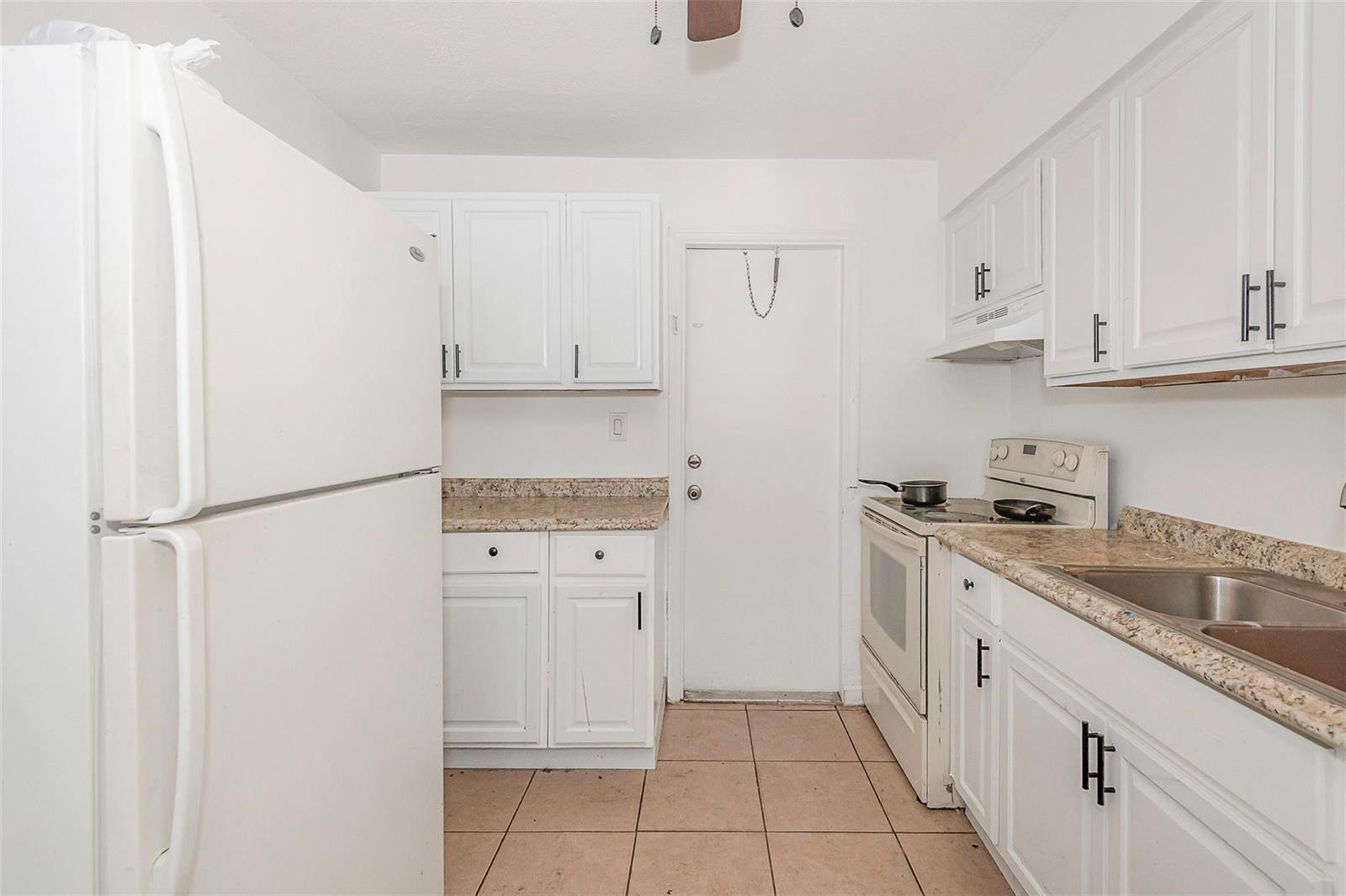 Ver detalles / 0 1632 sq. ft. $ 2025-11-15 0 foto