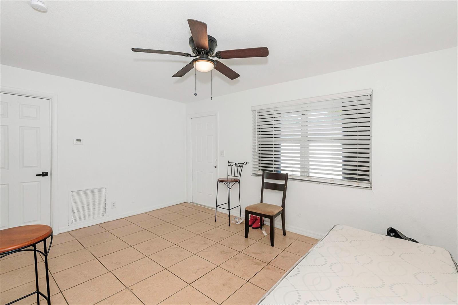 Ver detalles / 0 1632 sq. ft. $ 2025-11-15 0 foto