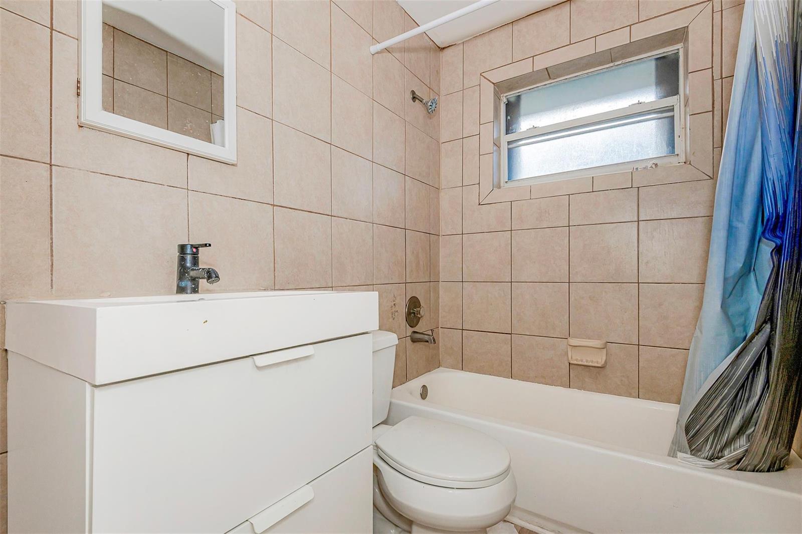 Ver detalles / 0 1632 sq. ft. $ 2025-11-15 0 foto