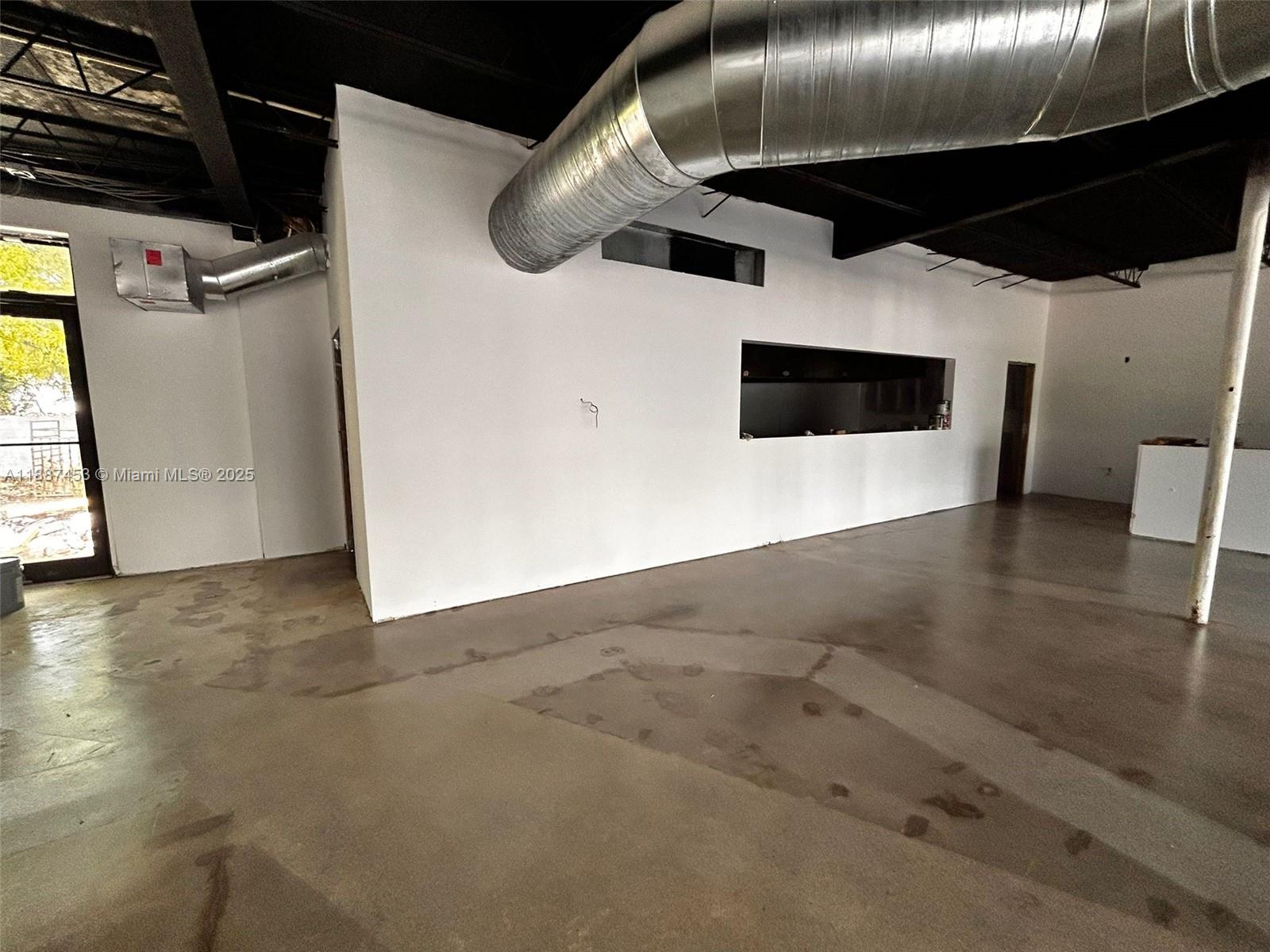   /   sq. ft. $ 2025-09-30 0 foto