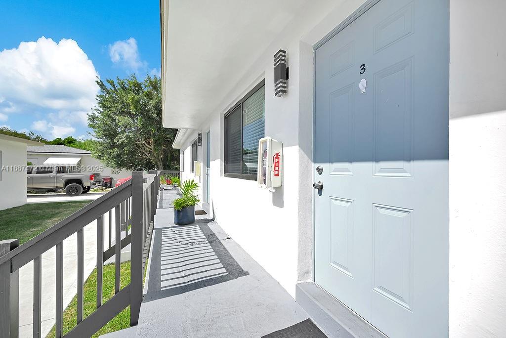   /  3784 sq. ft. $ 2025-09-30 0 foto
