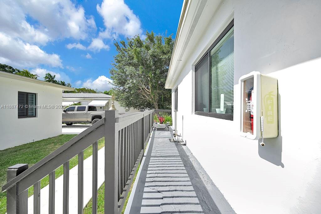   /  3784 sq. ft. $ 2025-09-30 0 foto