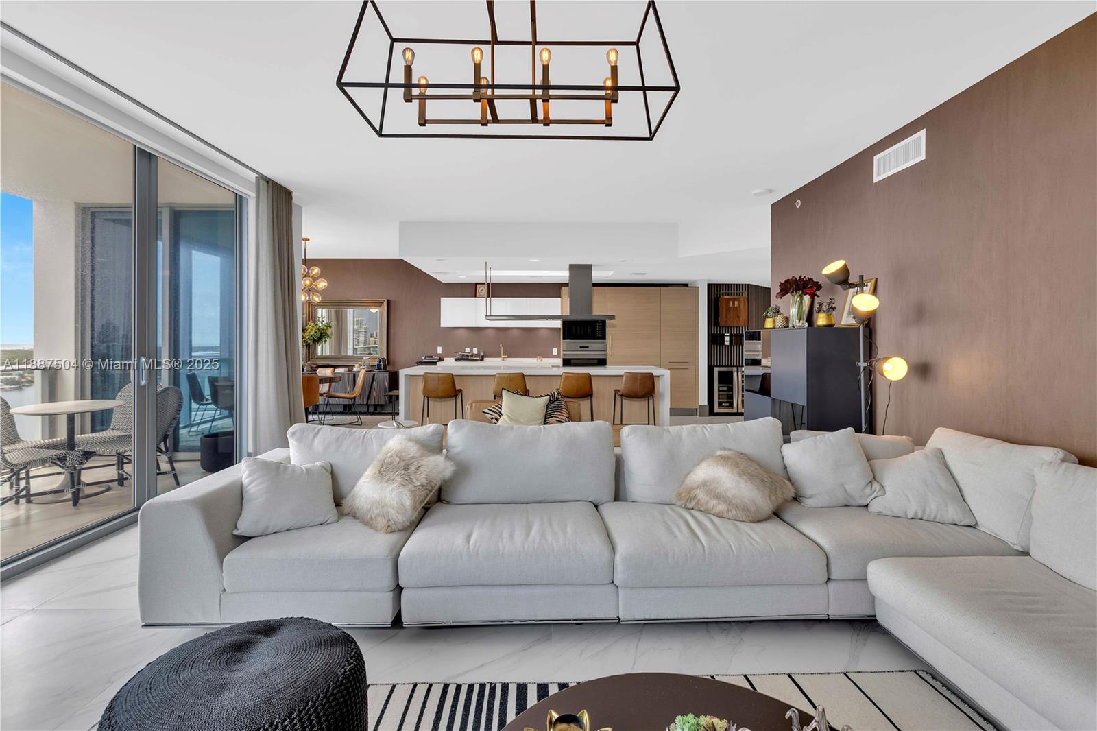 Photo of 17111 Biscayne Blvd  #1709, North Miami Beach, Florida, 33160 - 