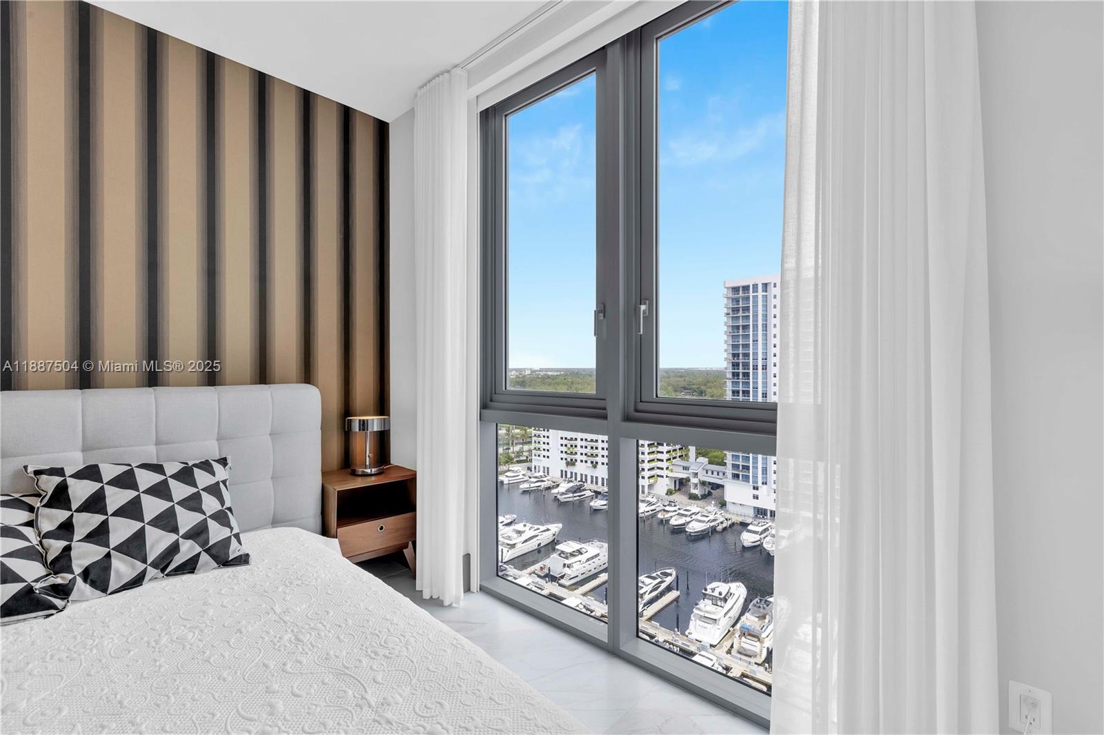 Photo of 17111 Biscayne Blvd  #1709, North Miami Beach, Florida, 33160 - 
