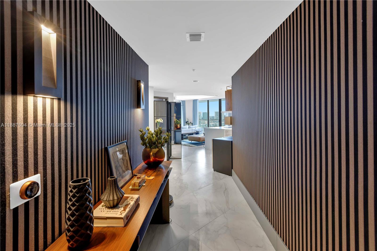 Photo of 17111 Biscayne Blvd  #1709, North Miami Beach, Florida, 33160 - 