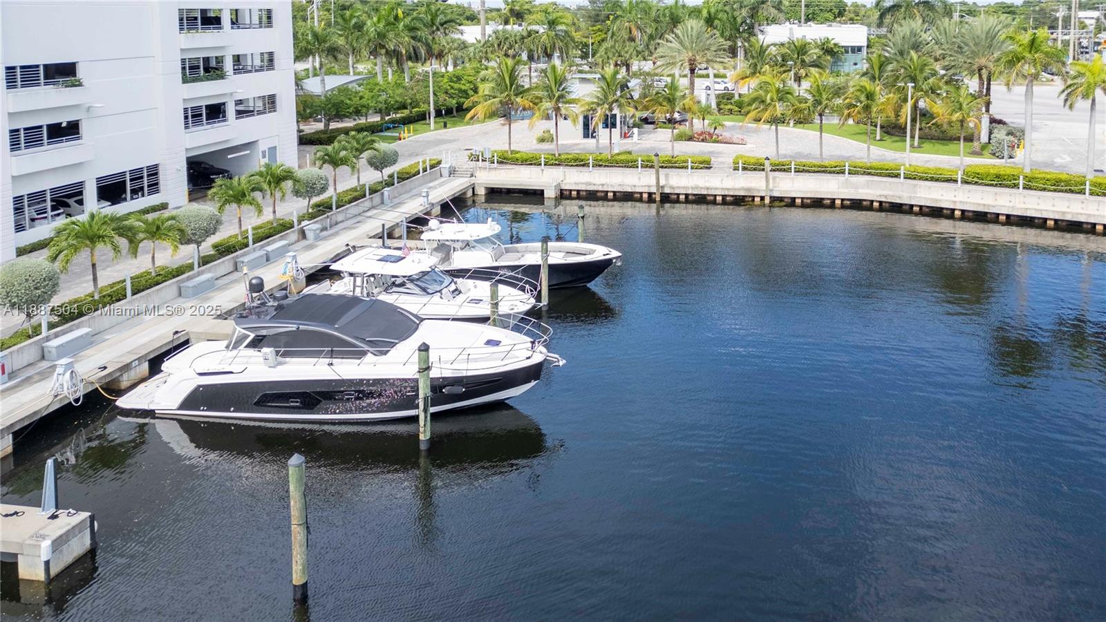 Photo of 17111 Biscayne Blvd  #1709, North Miami Beach, Florida, 33160 - 
