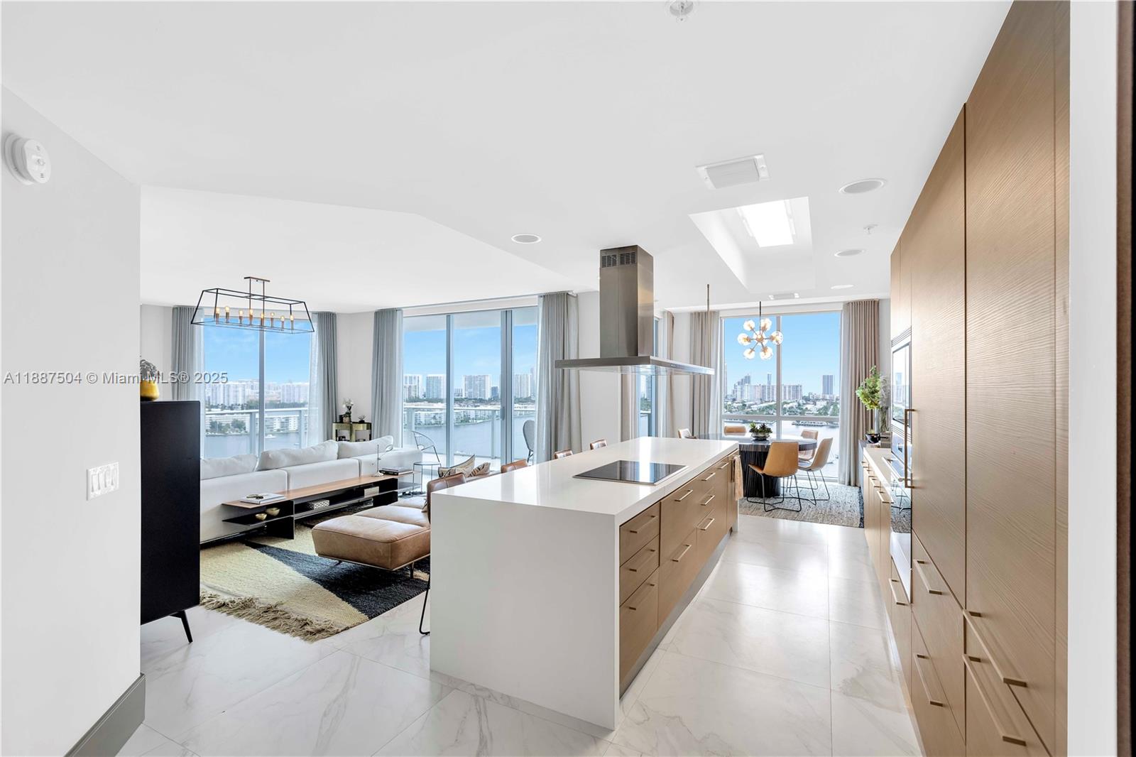 Photo of 17111 Biscayne Blvd  #1709, North Miami Beach, Florida, 33160 - 