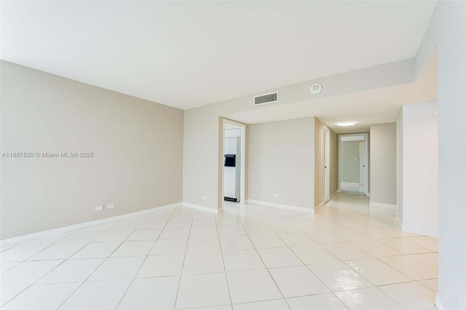 618 2 / 2 1830 sq. ft. $ 2025-09-30 0 Photo