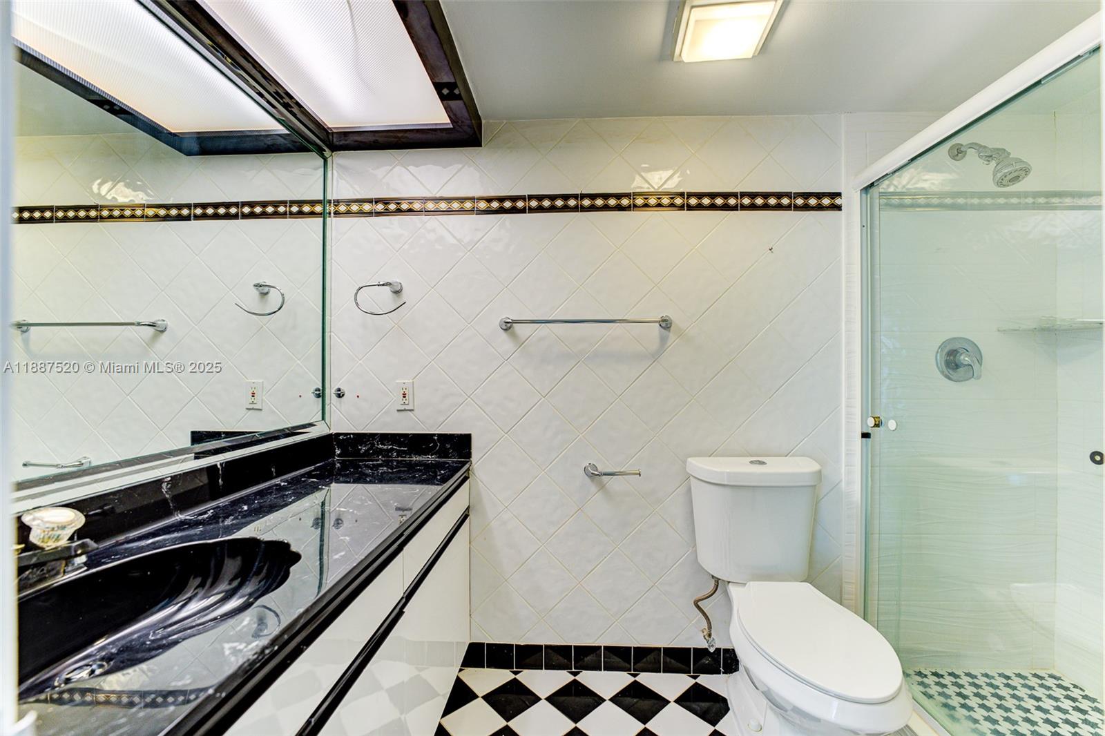 618 2 / 2 1830 sq. ft. $ 2025-09-30 0 Photo