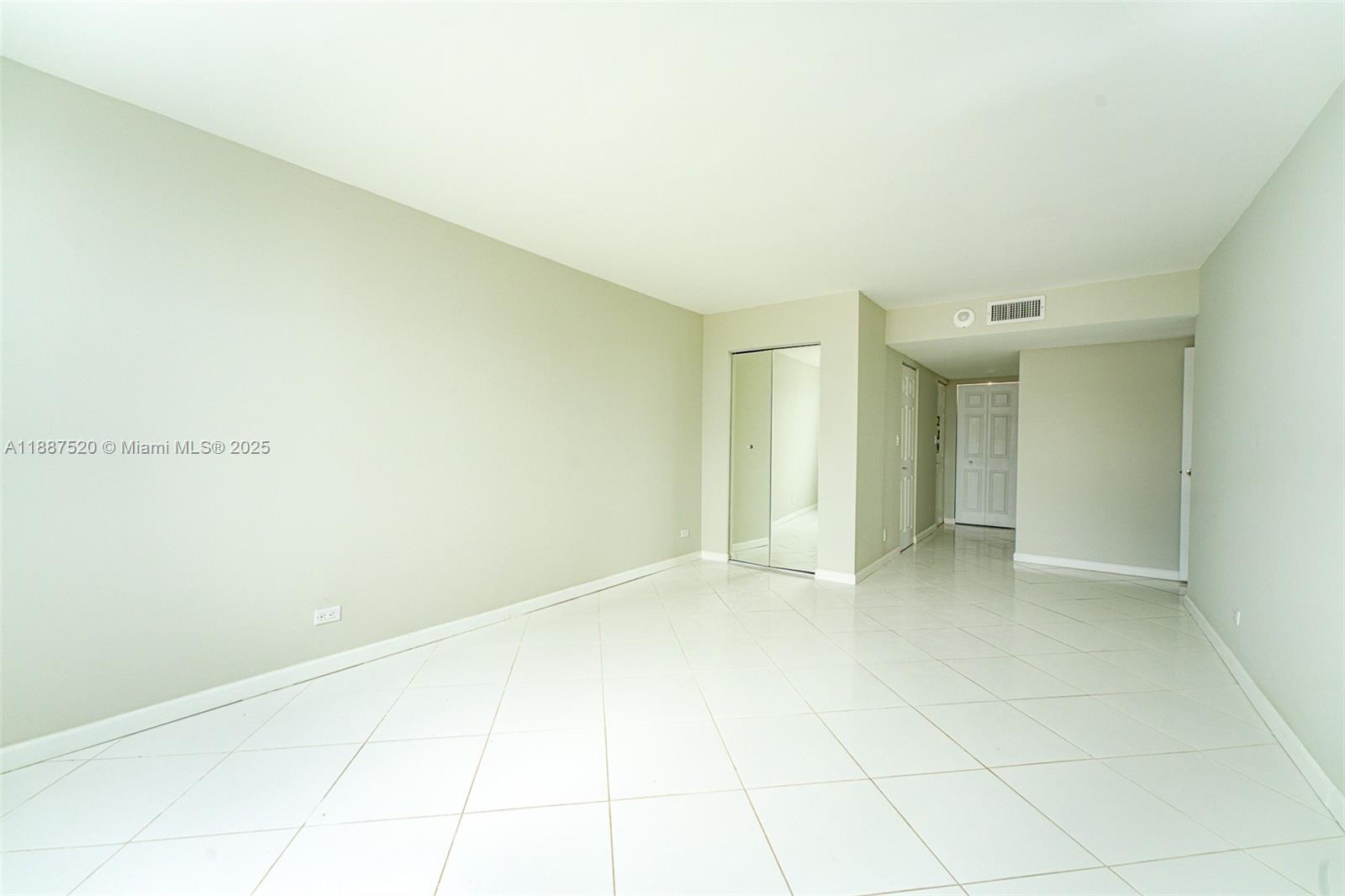 618 2 / 2 1830 sq. ft. $ 2025-09-30 0 Photo