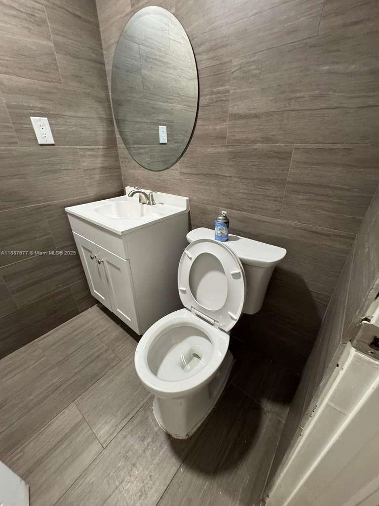 Подробнее / кв.футов $ 2025-11-06 0 Фото