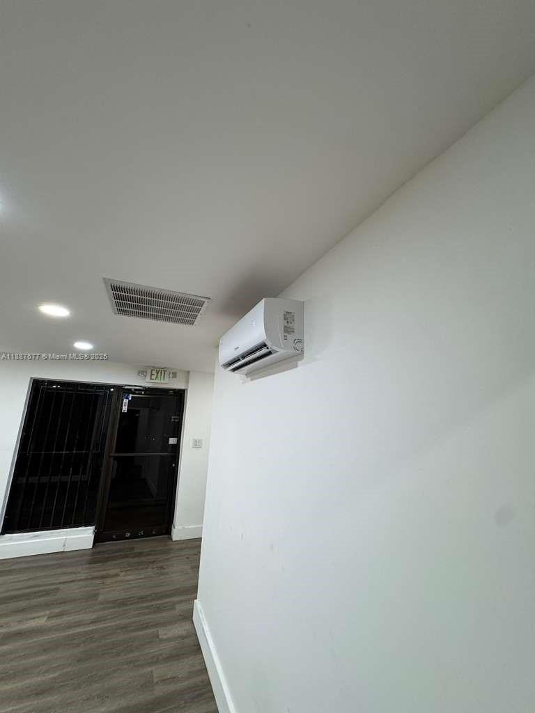 Подробнее / кв.футов $ 2025-11-06 0 Фото