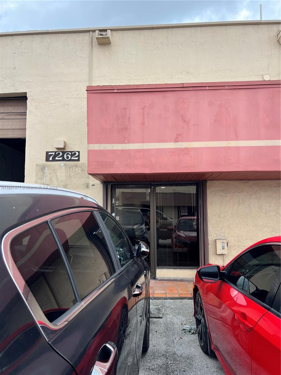 Подробнее / кв.футов $ 2025-11-06 0 Фото