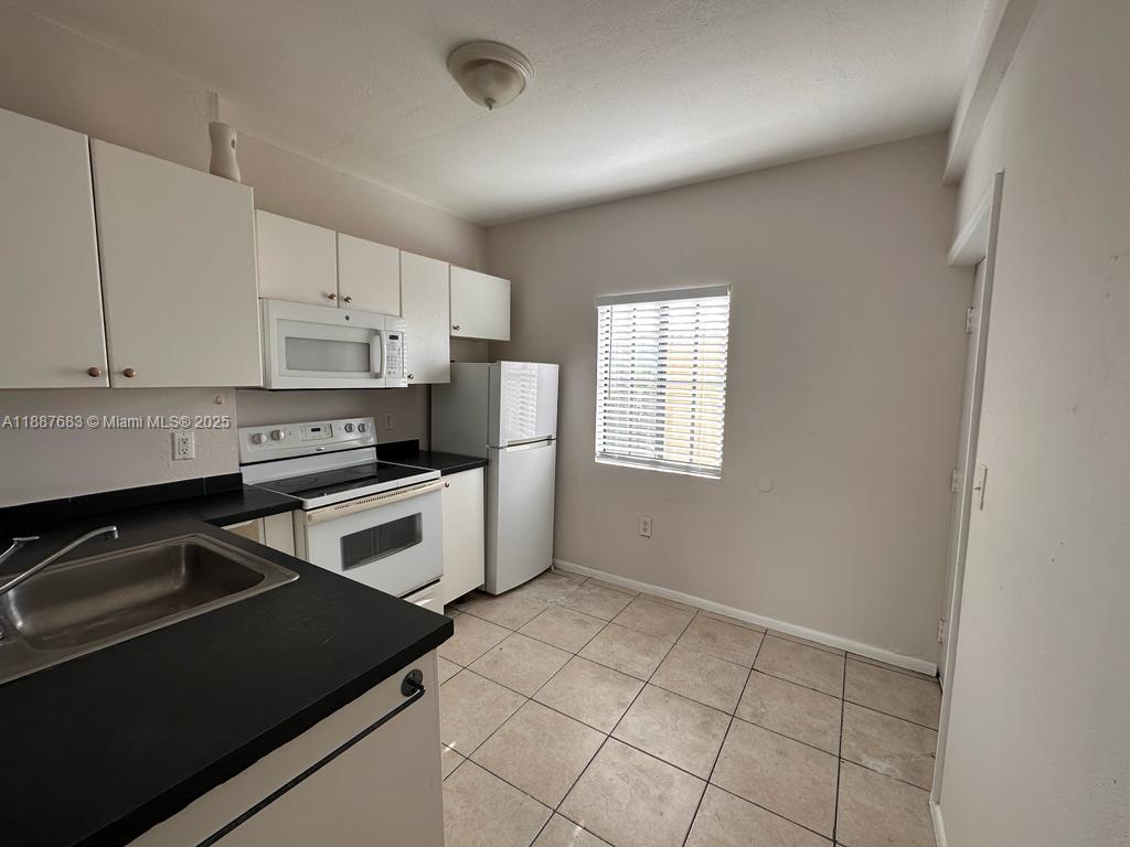   /   sq. ft. $ 2025-09-30 0 Photo