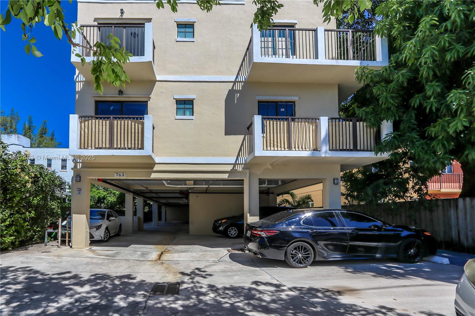 See details / sq. ft. $ 2025-09-30 0 Photo