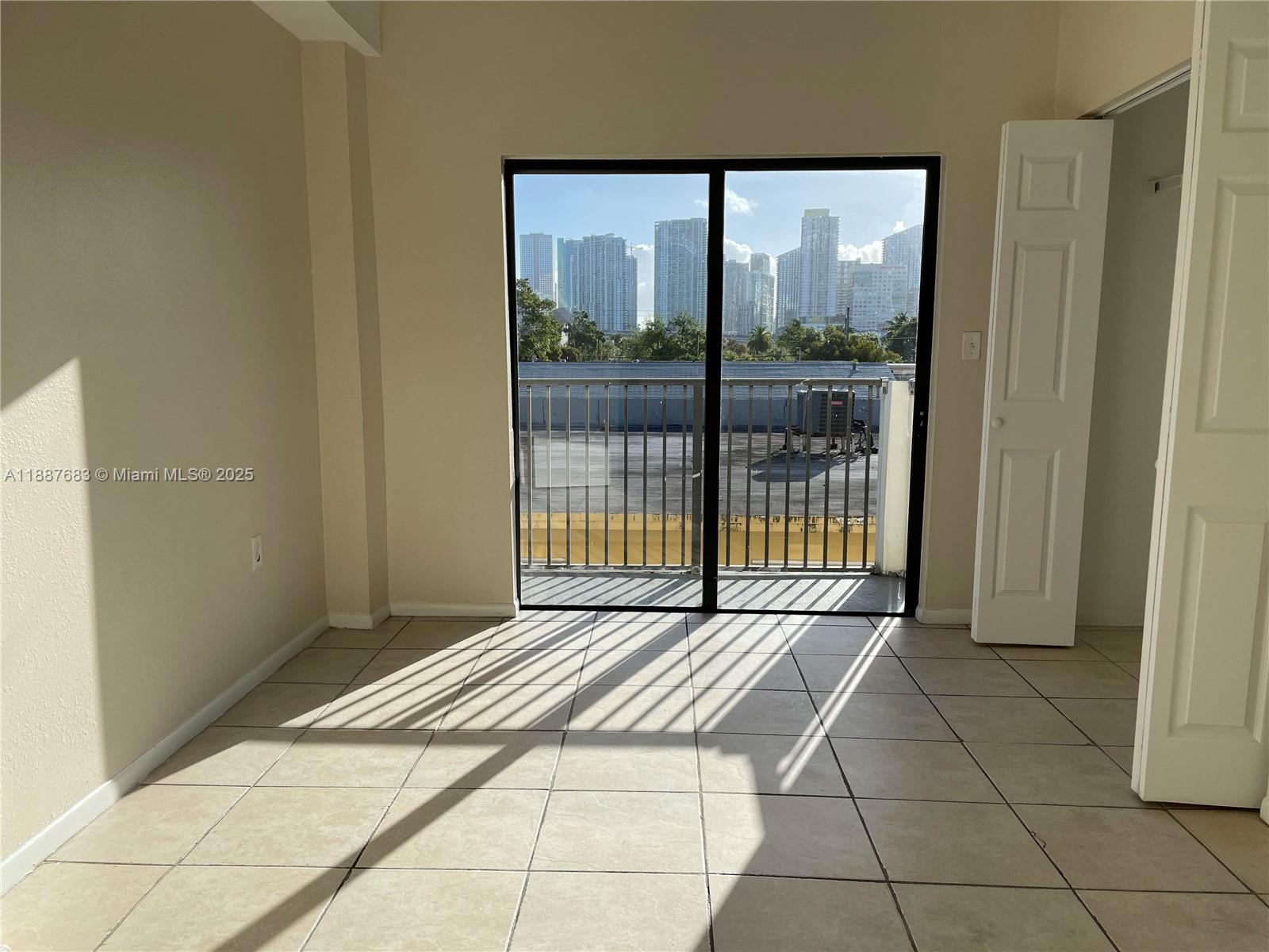   /   sq. ft. $ 2025-09-30 0 Photo