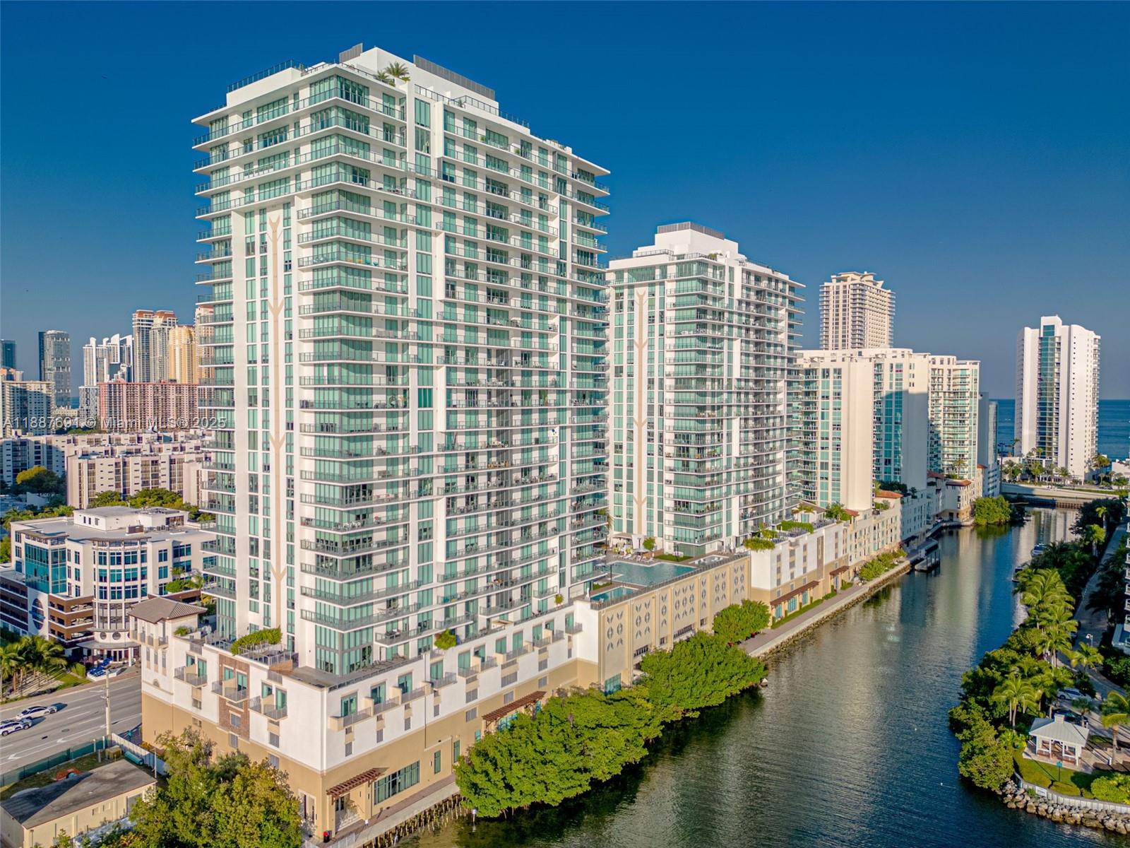 5-2204 4 / 5 3084 sq. ft. $ 2025-09-30 0 foto