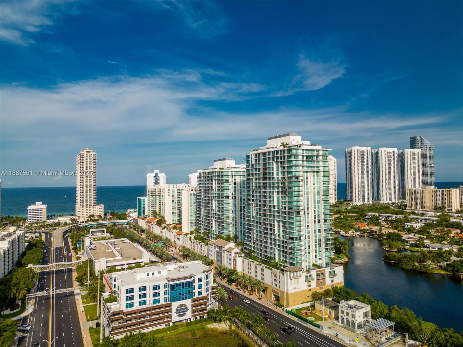 5-2204 4 / 5 3084 sq. ft. $ 2025-09-30 0 foto