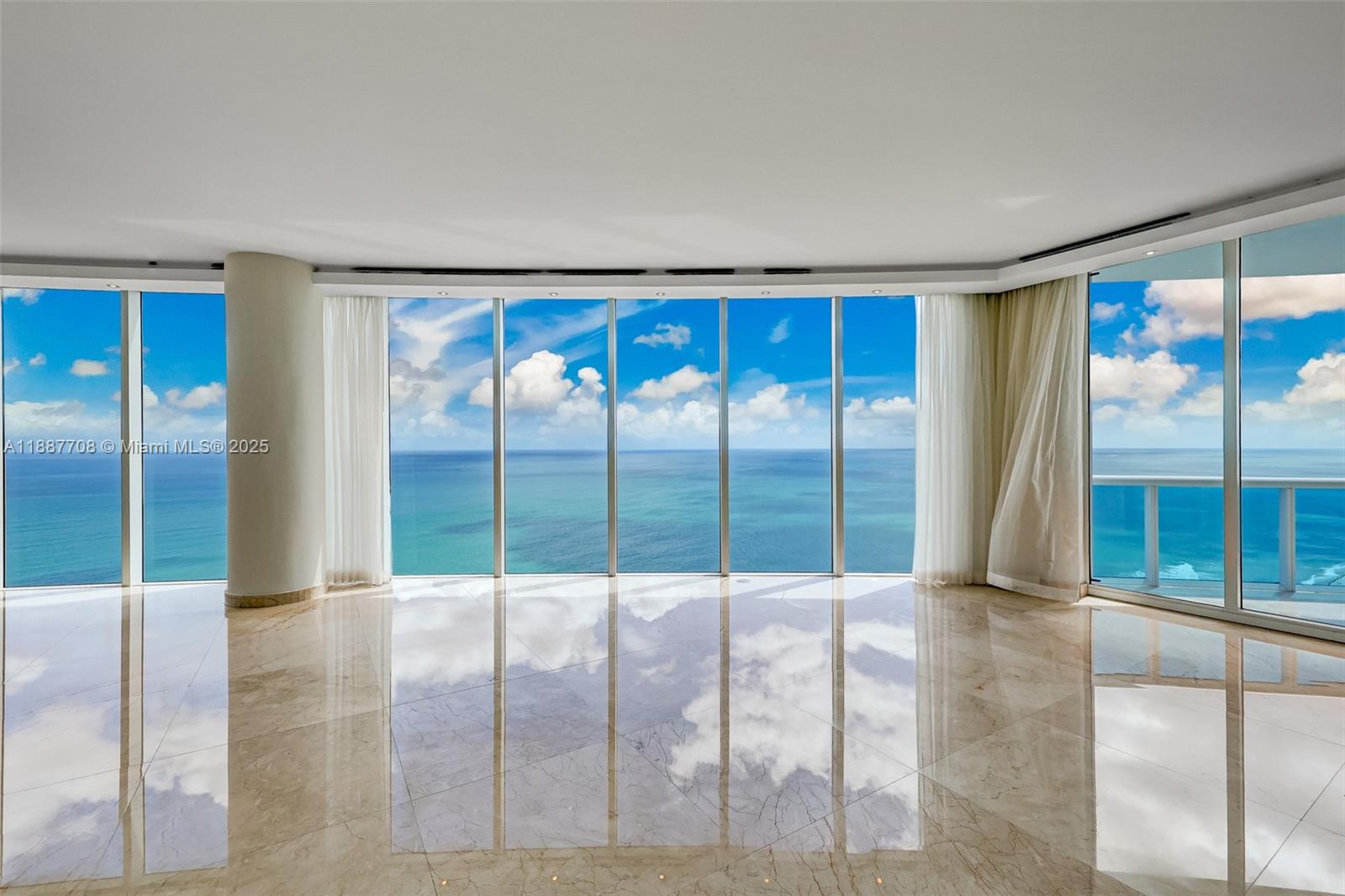 Photo of 2711 Ocean Dr  #3705, Hollywood, Florida, 33019 - 