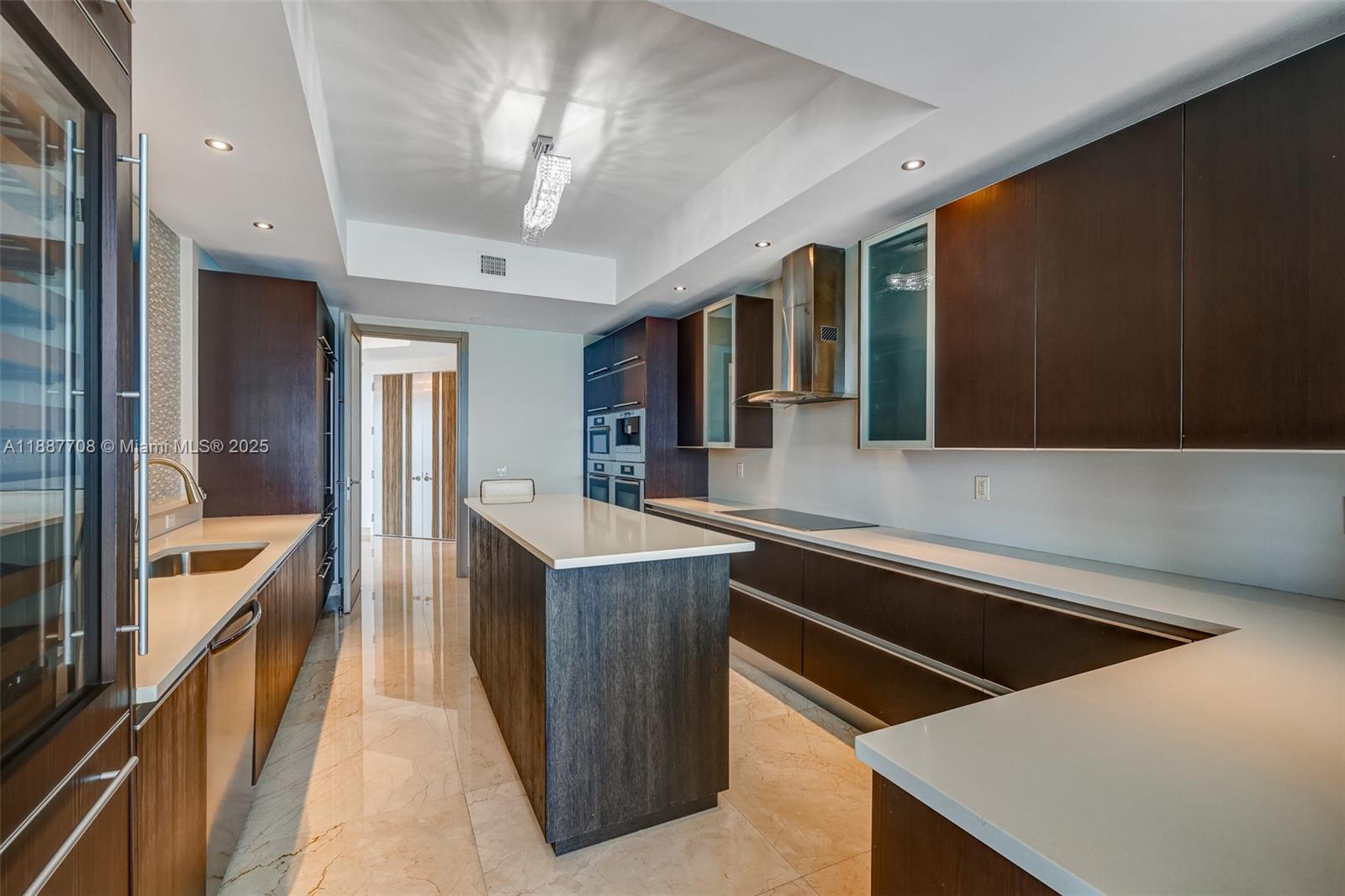 Photo of 2711 Ocean Dr  #3705, Hollywood, Florida, 33019 - 