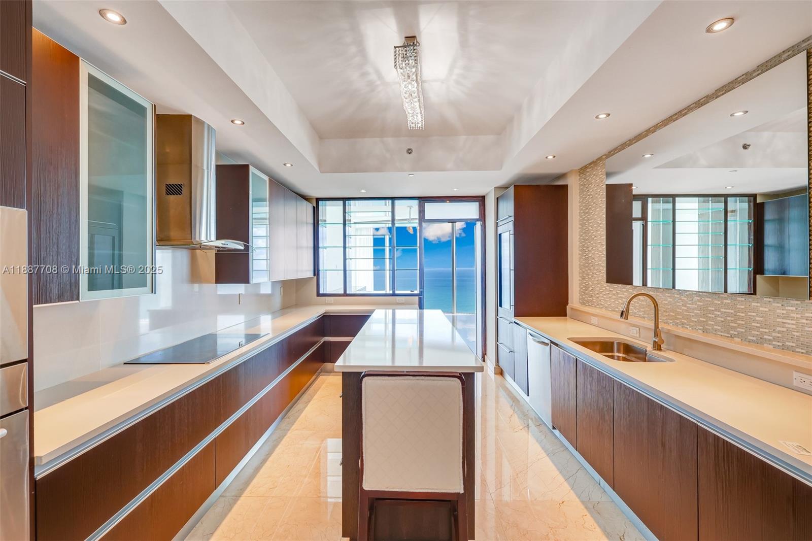 Photo of 2711 Ocean Dr  #3705, Hollywood, Florida, 33019 - 
