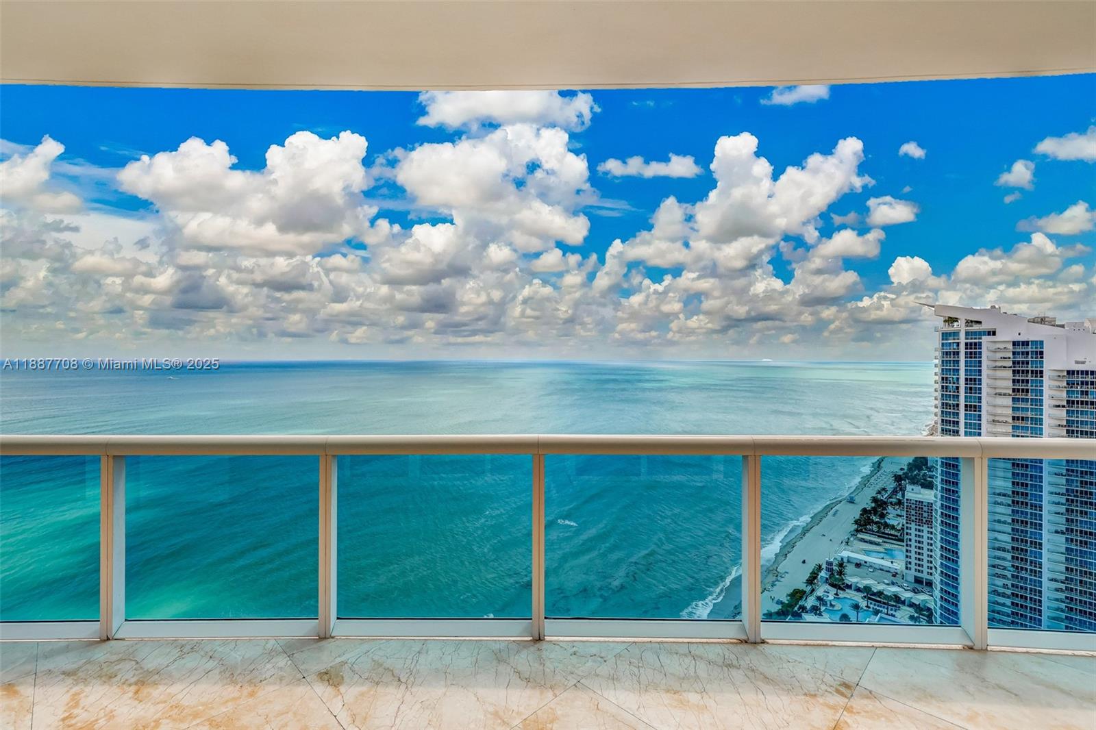Photo of 2711 Ocean Dr  #3705, Hollywood, Florida, 33019 - 