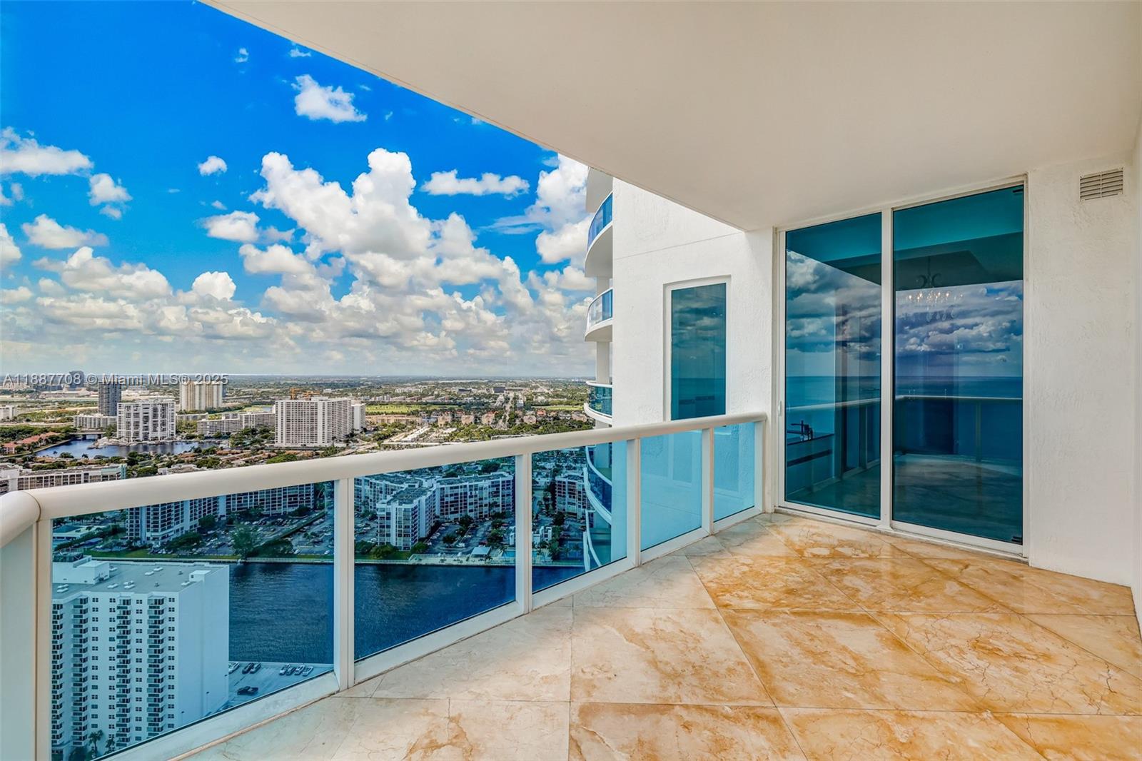 Photo of 2711 Ocean Dr  #3705, Hollywood, Florida, 33019 - 