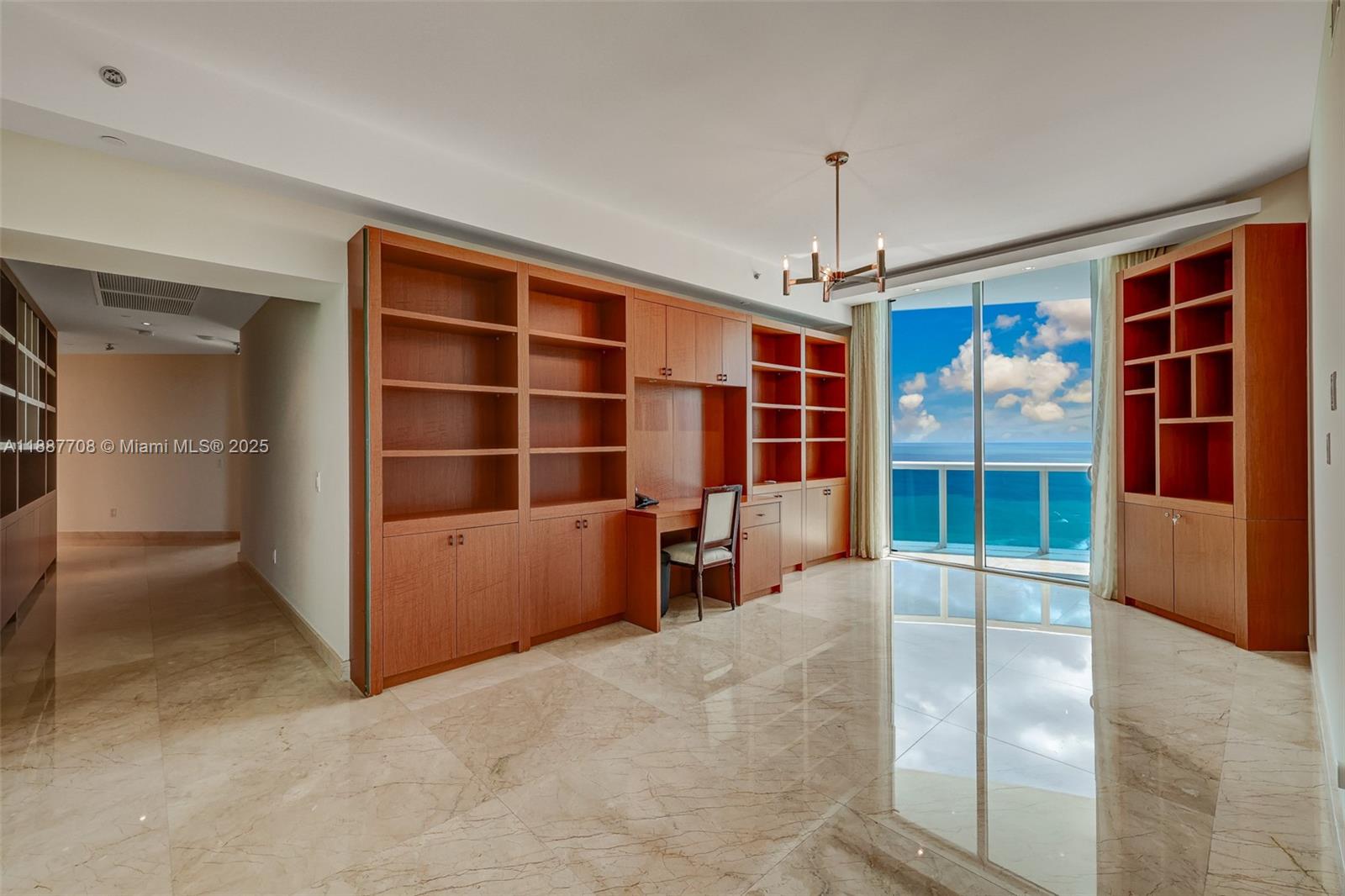 Photo of 2711 Ocean Dr  #3705, Hollywood, Florida, 33019 - 